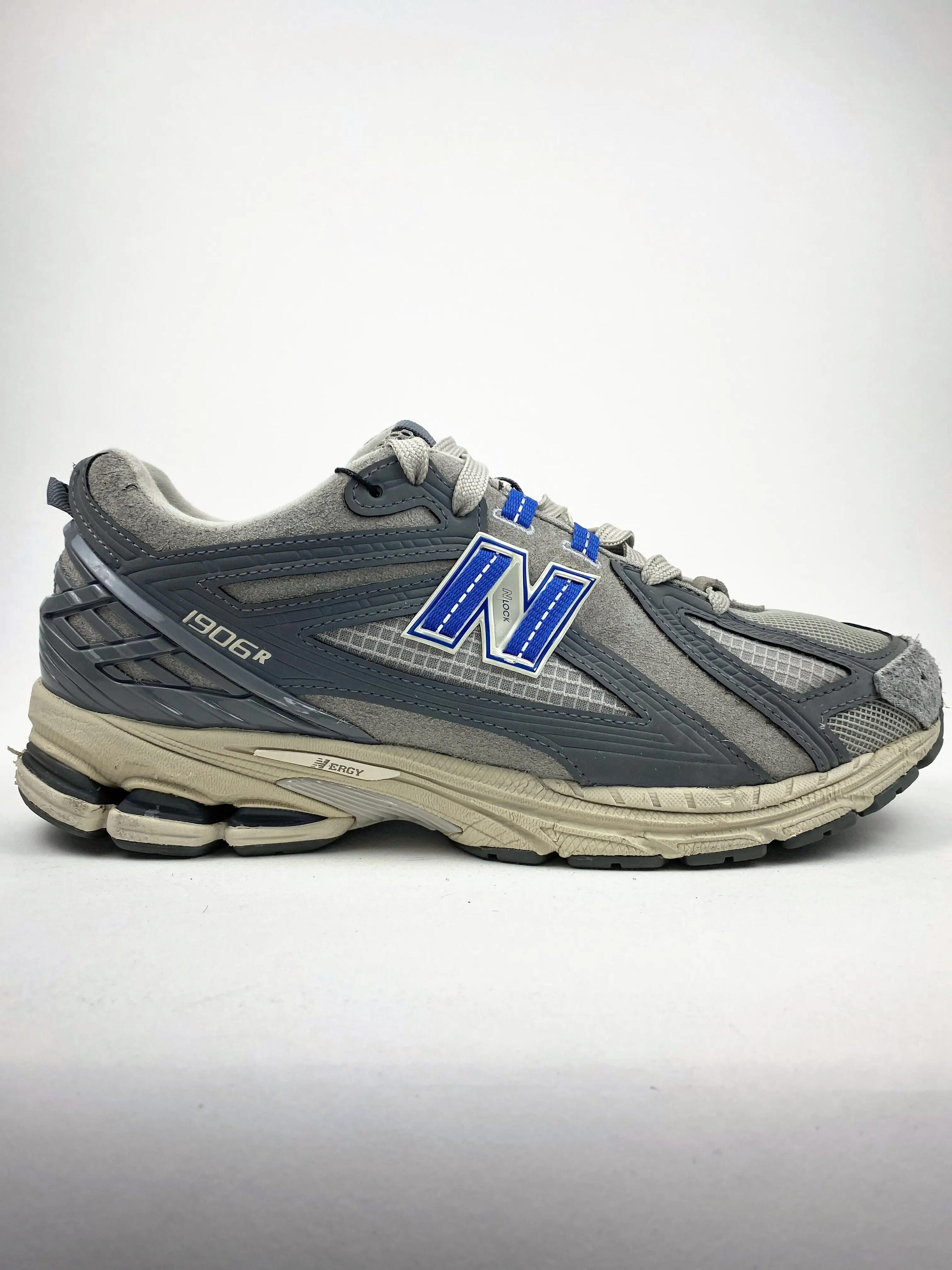 NEW BALANCE picture