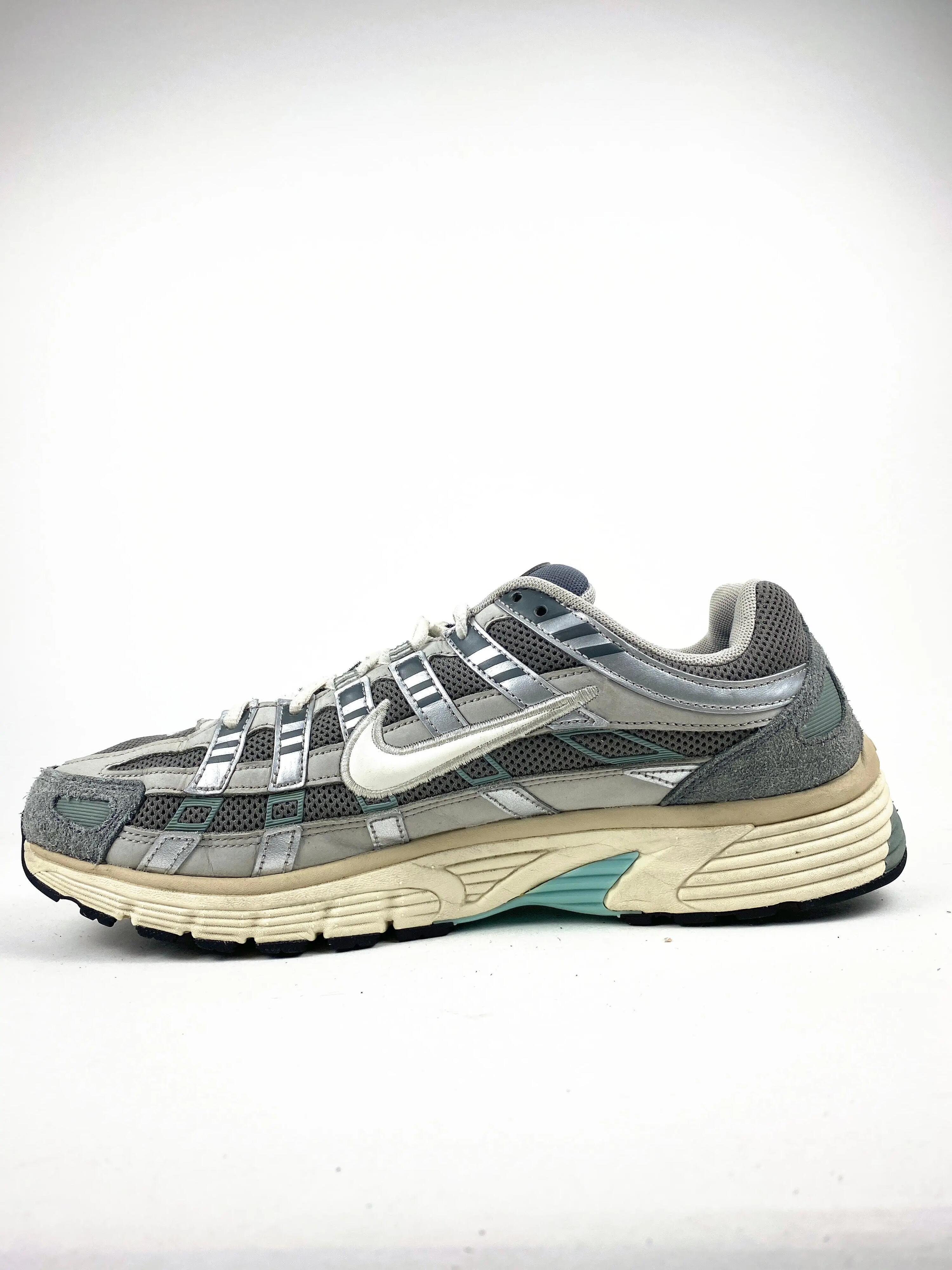 Reconditionné NIKE Baskets Homme, P-6000, Gris clair Très Bon État 4/4