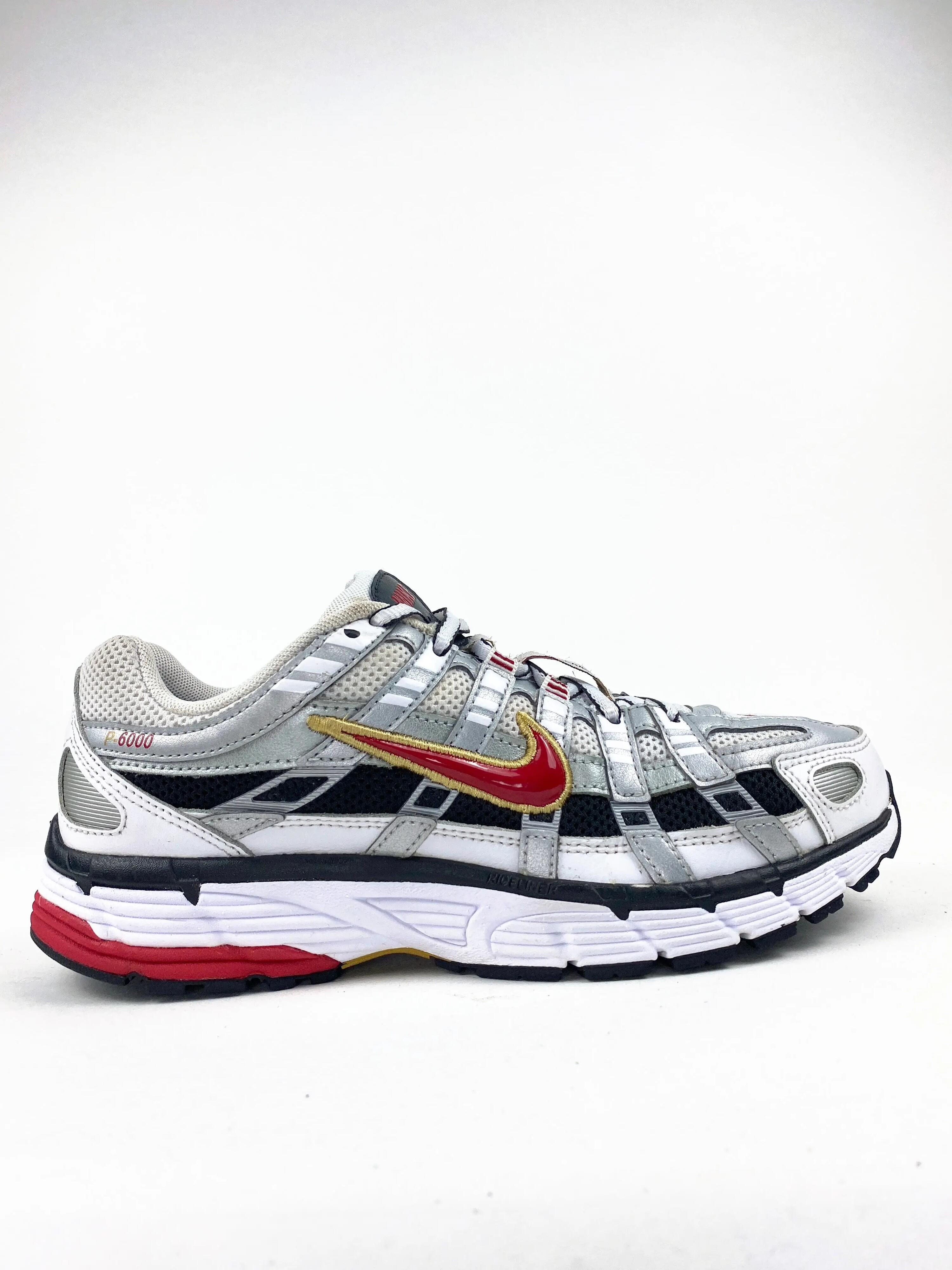 NIKE picture