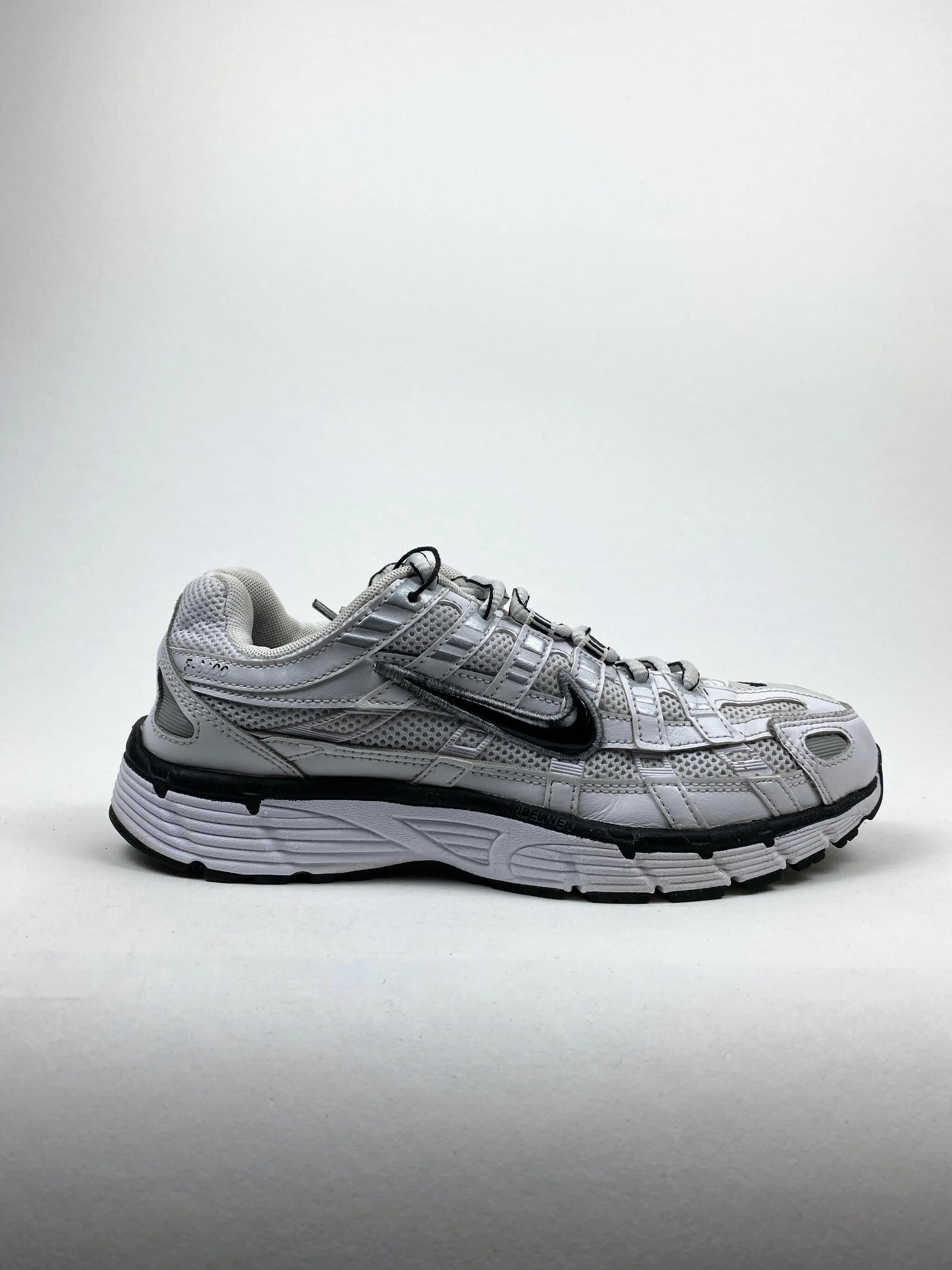 NIKE picture