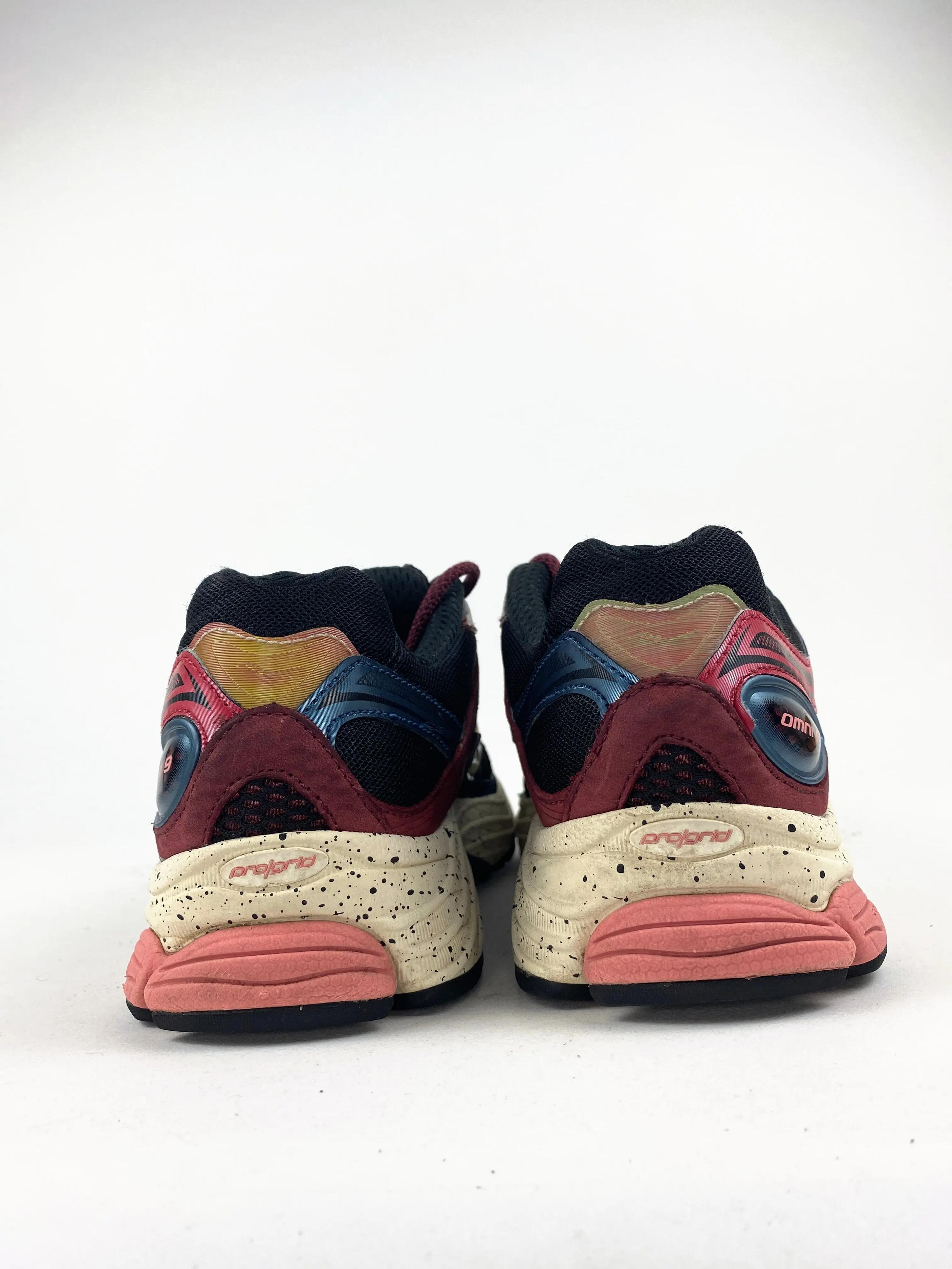 Reconditionné SAUCONY Baskets Homme, ProGrid Omni 9, Marron Très Bon État 3/4
