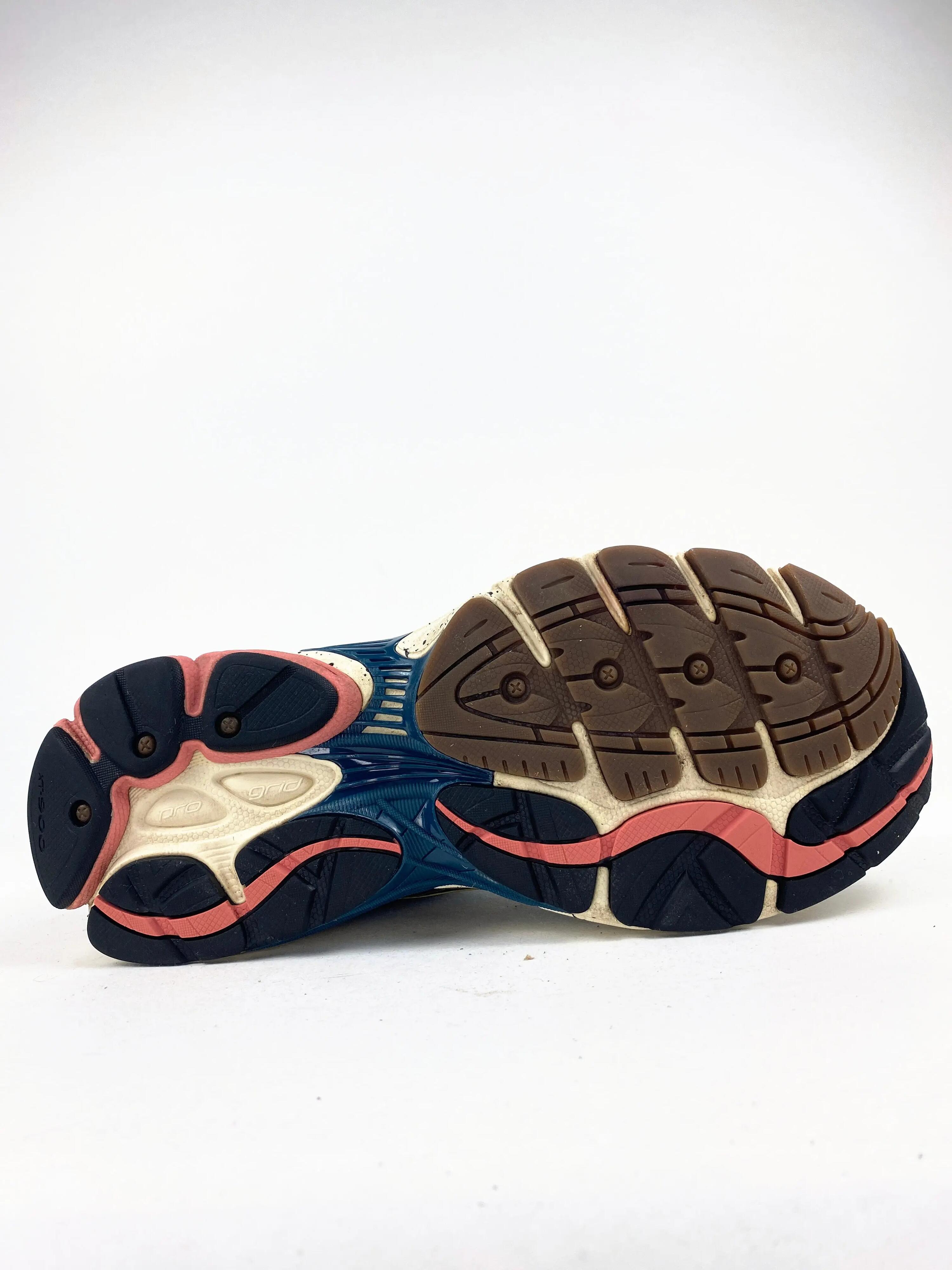 Reconditionné SAUCONY Baskets Homme, ProGrid Omni 9, Marron Très Bon État 2/4