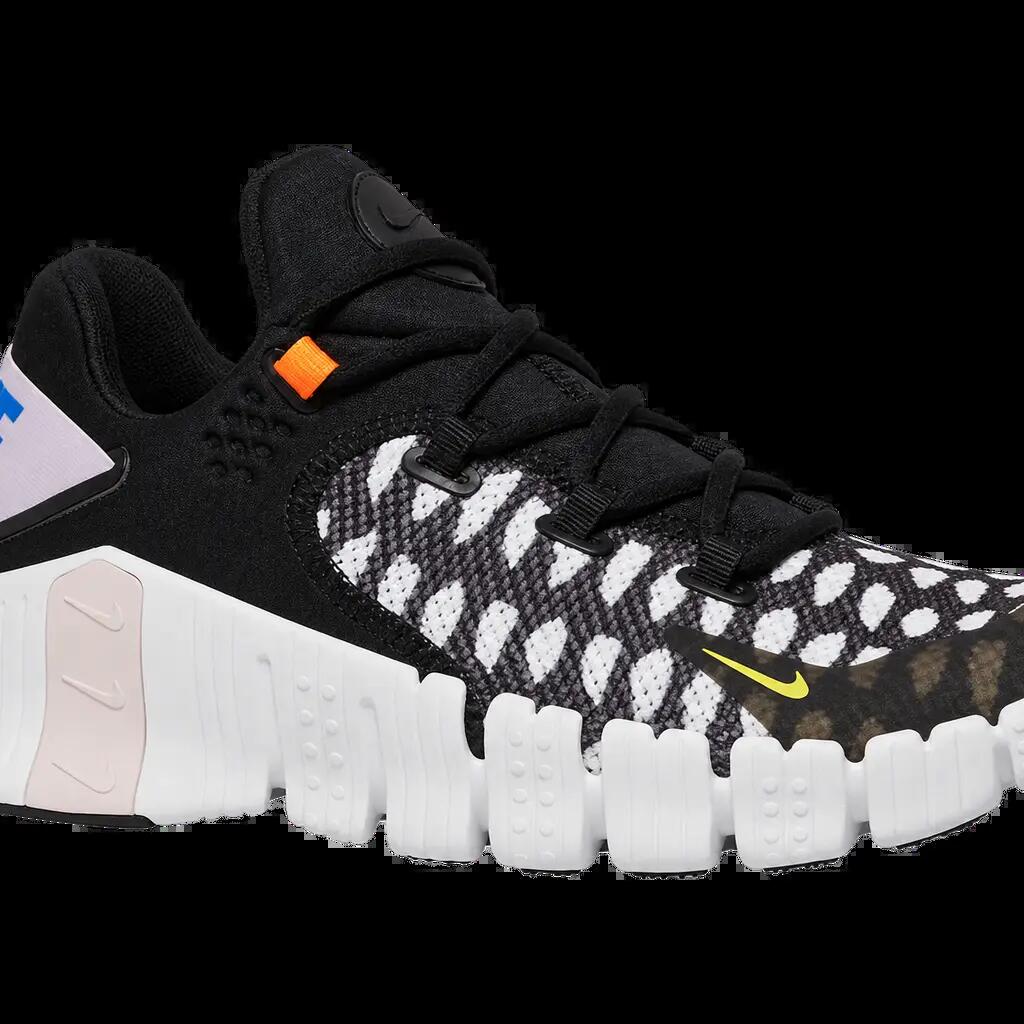 Herren - Training - Sneaker - bedruckt - Nike Free Metcon 4 - schwarz-weiß