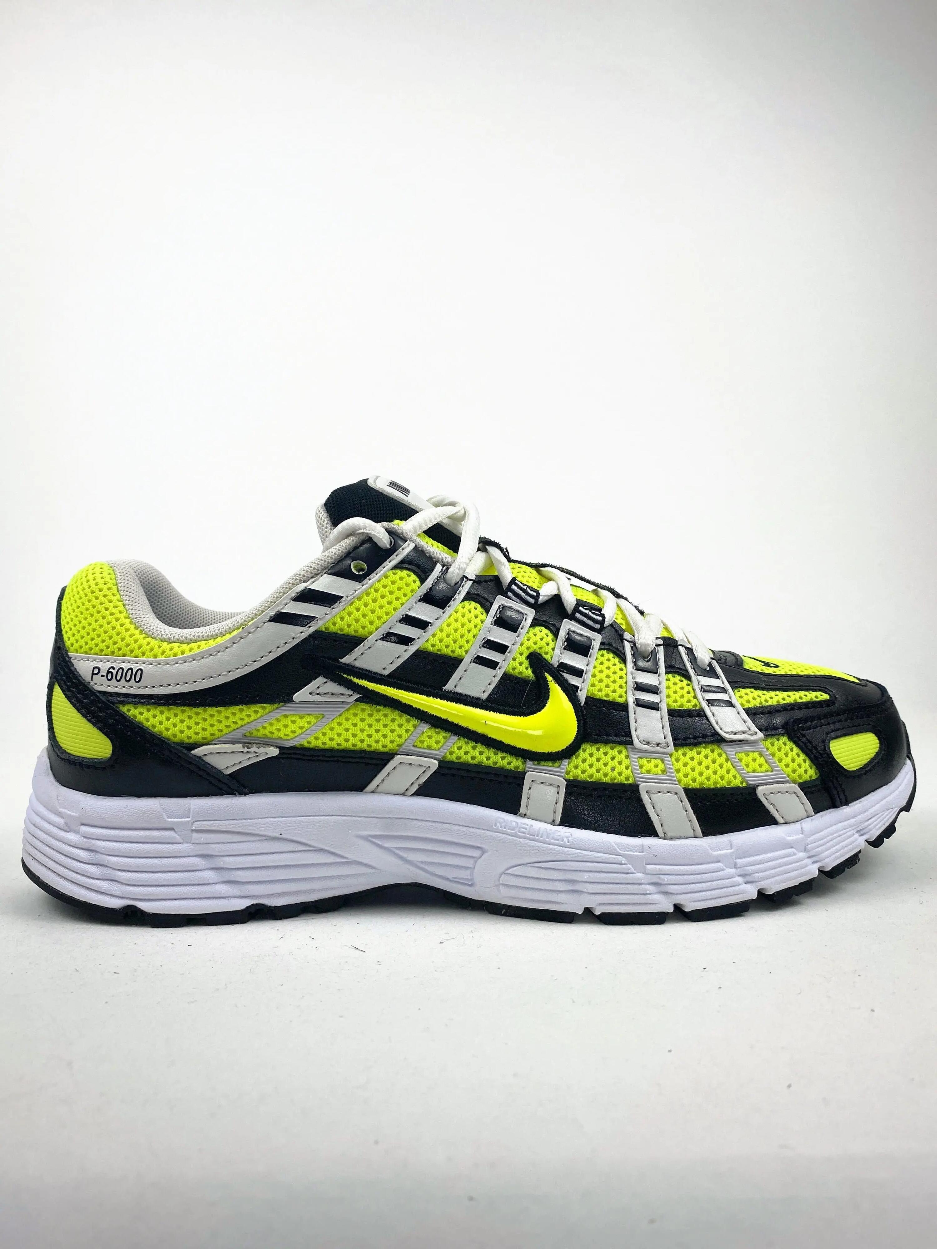 NIKE picture