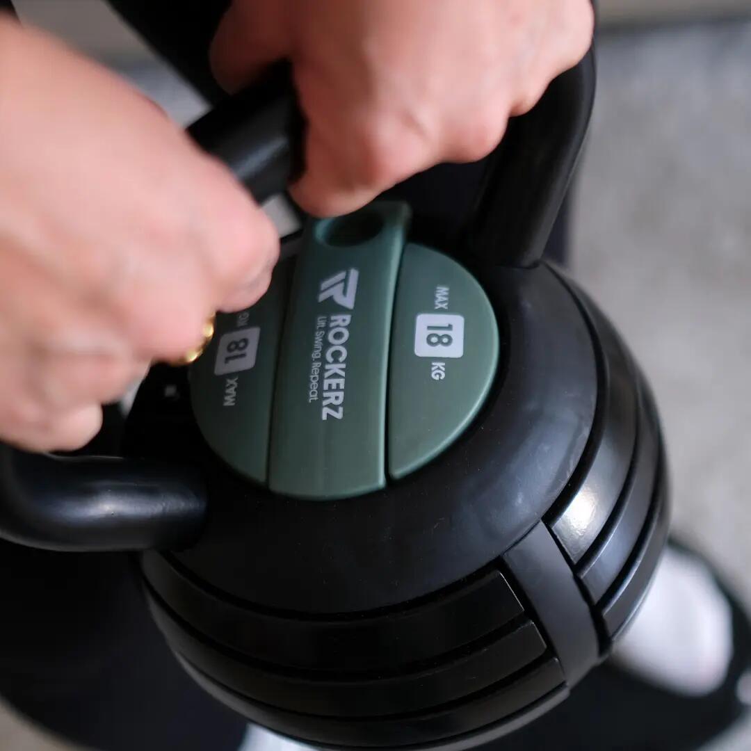 Rockerz - Verstelbare Kettlebell 18 kg - Kracht en Conditie - Zwart 12/15