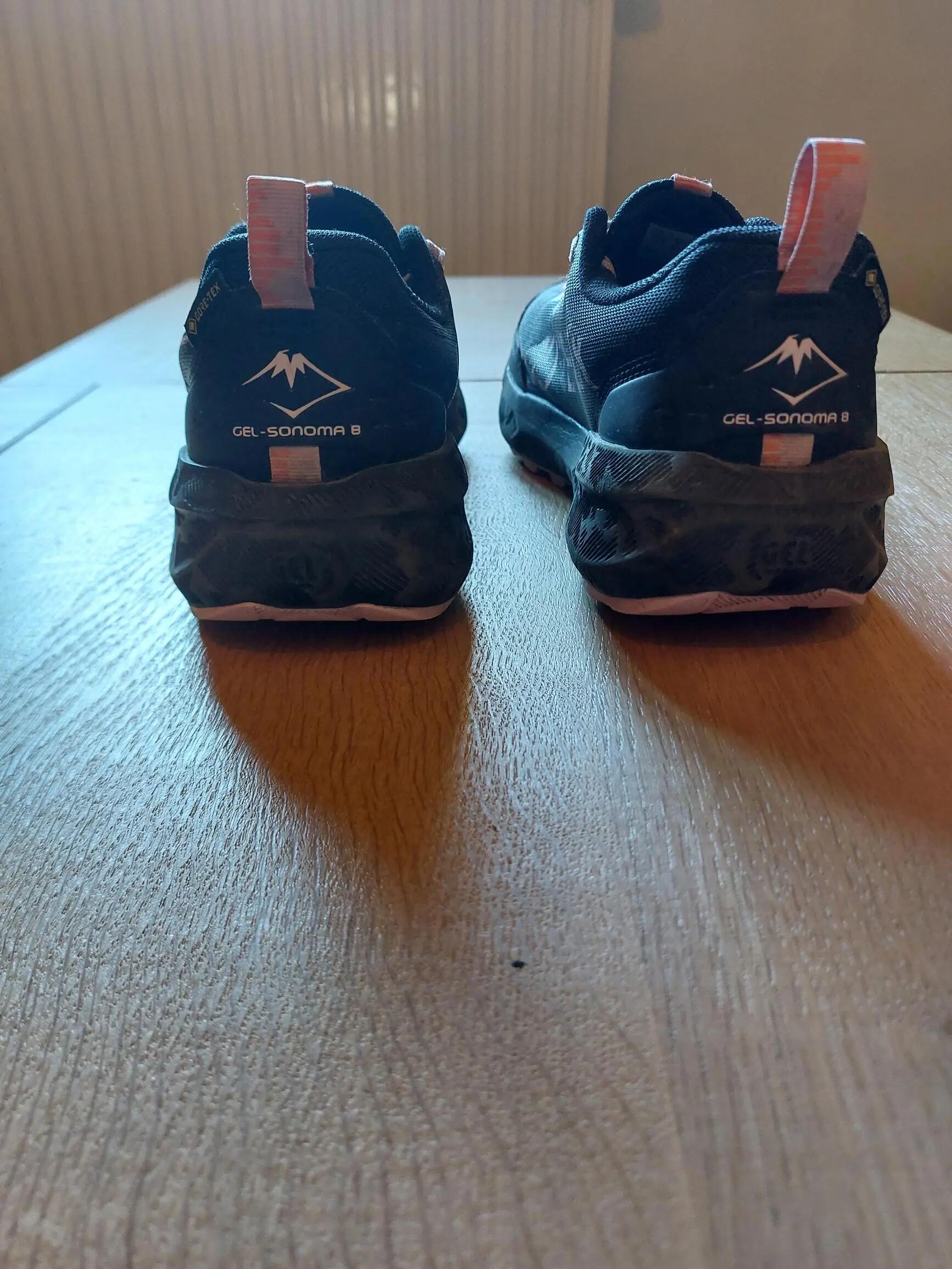 Entre Particuliers - Chaussures de Trail Running GoreTex Femme Asics 3/7