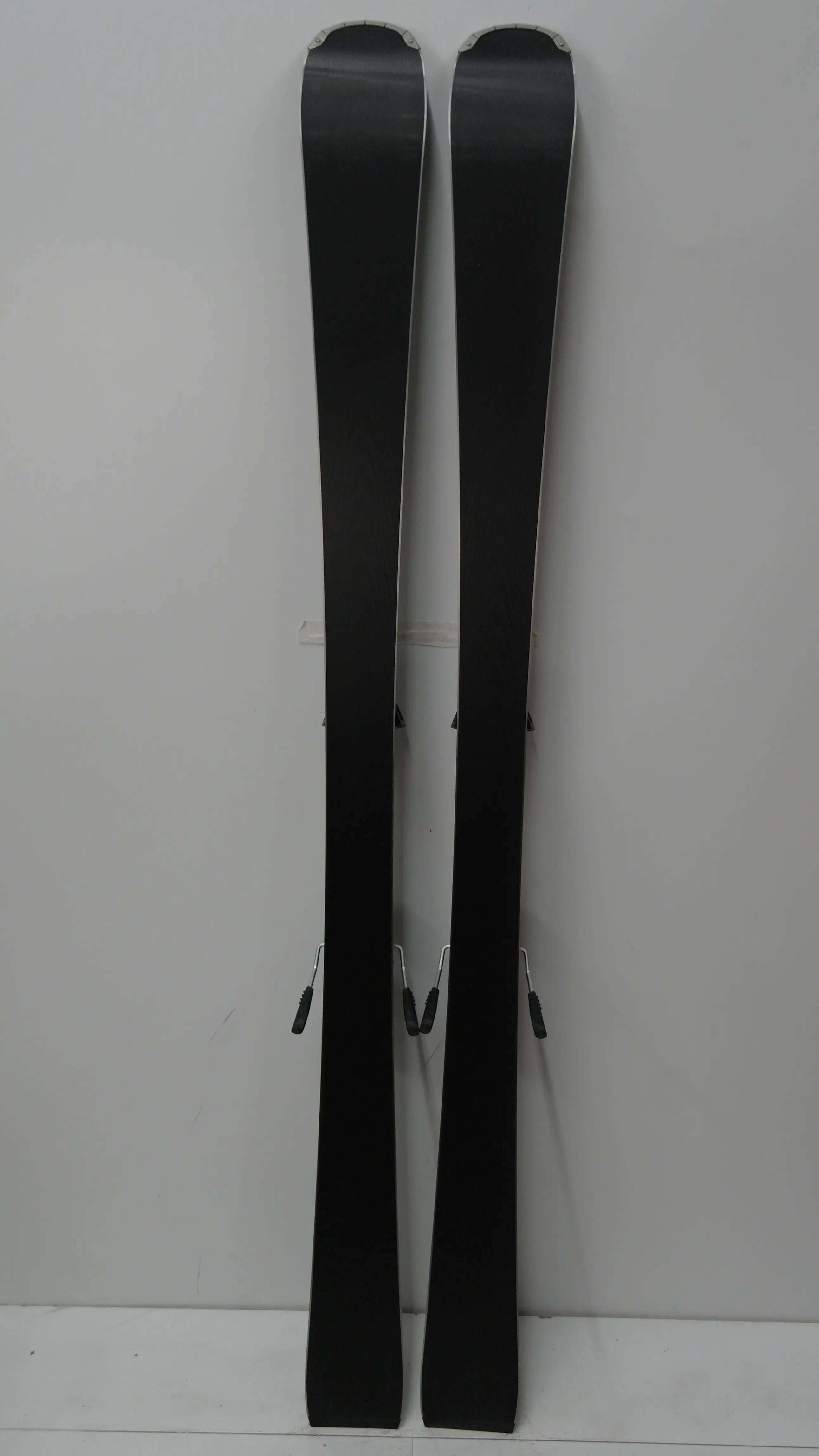 2ND Life - Sjezdové lyže Head Shape Black Edition 4/4