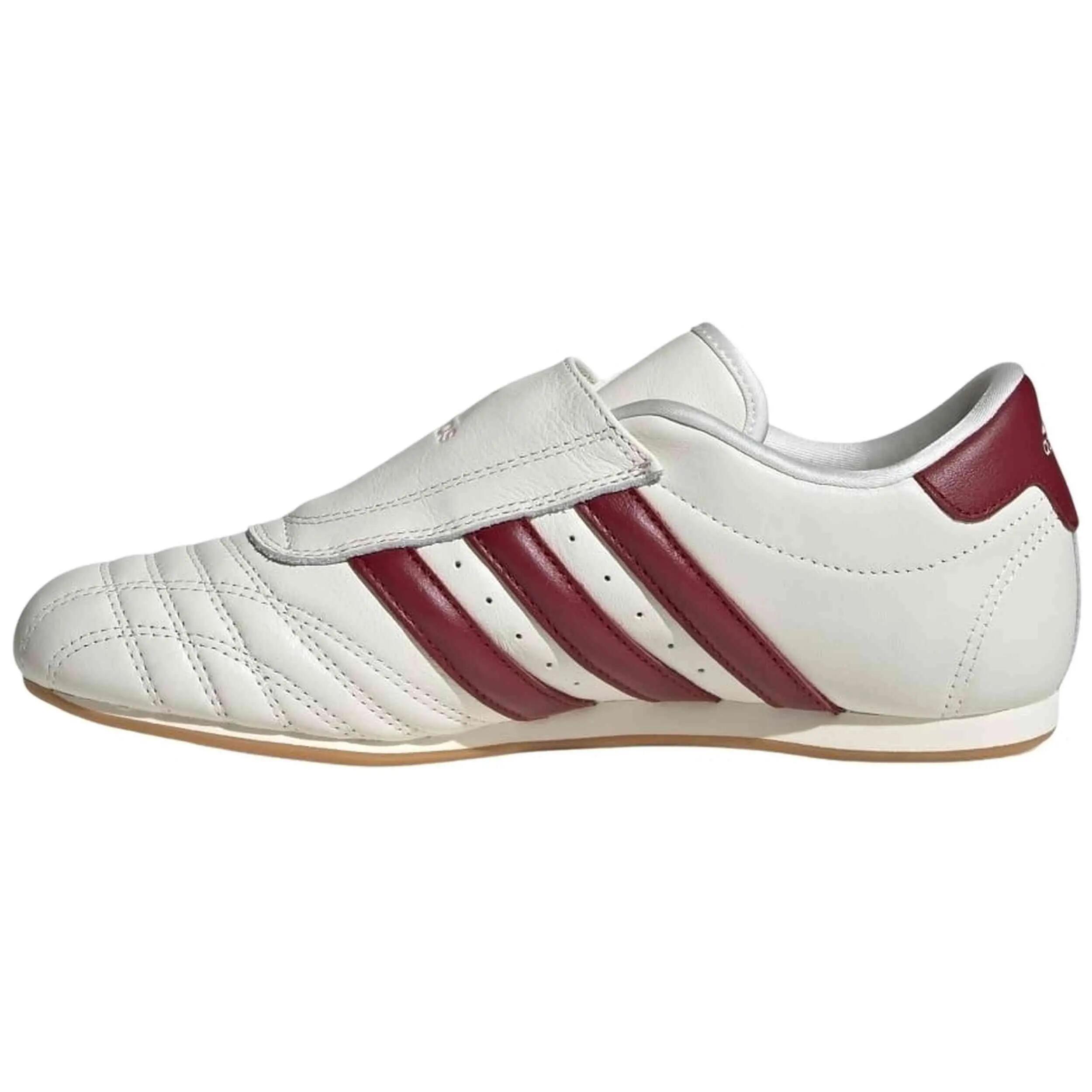Schoen Adidas model Taekwondo voor vrouwen 2/5