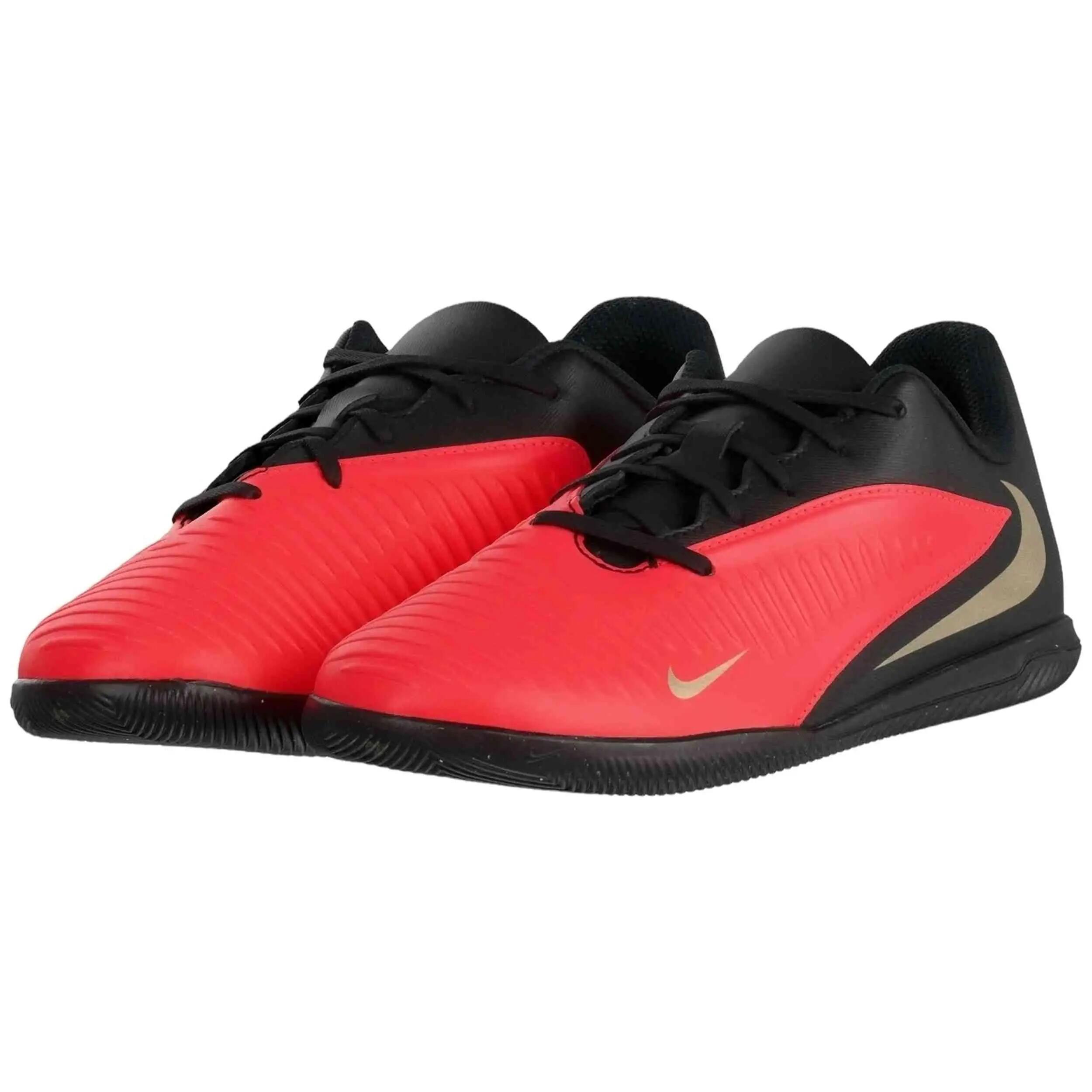 Sapatilhas Nike modelo Jr. Phantom 6 Low Club "Bright Crim para crianças unissex 4/5