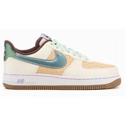 Herren universal Schuhe Nike Air Force 1 Retro QS