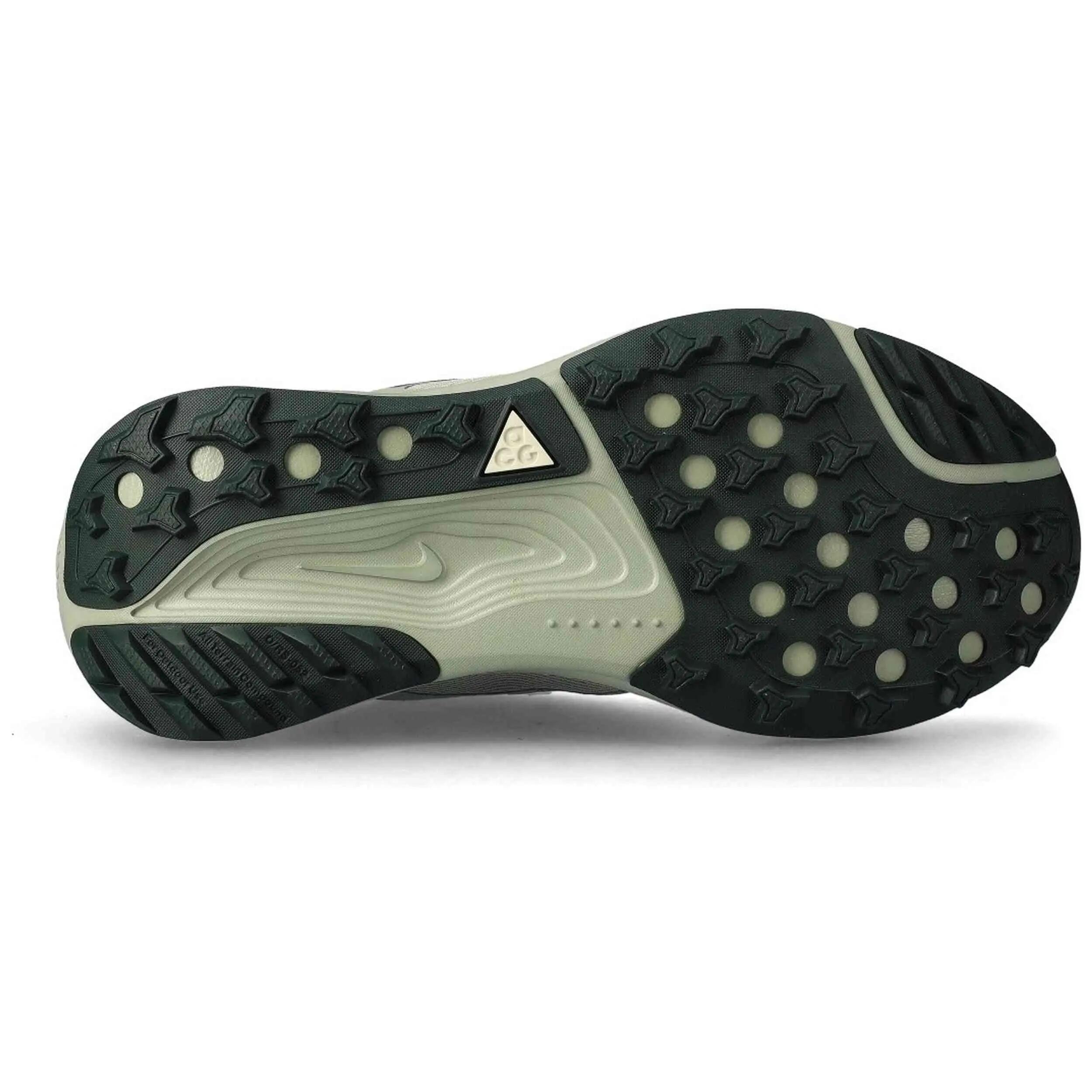 Schoen Nike model ACG Pegasus Trail voor unisex 4/5