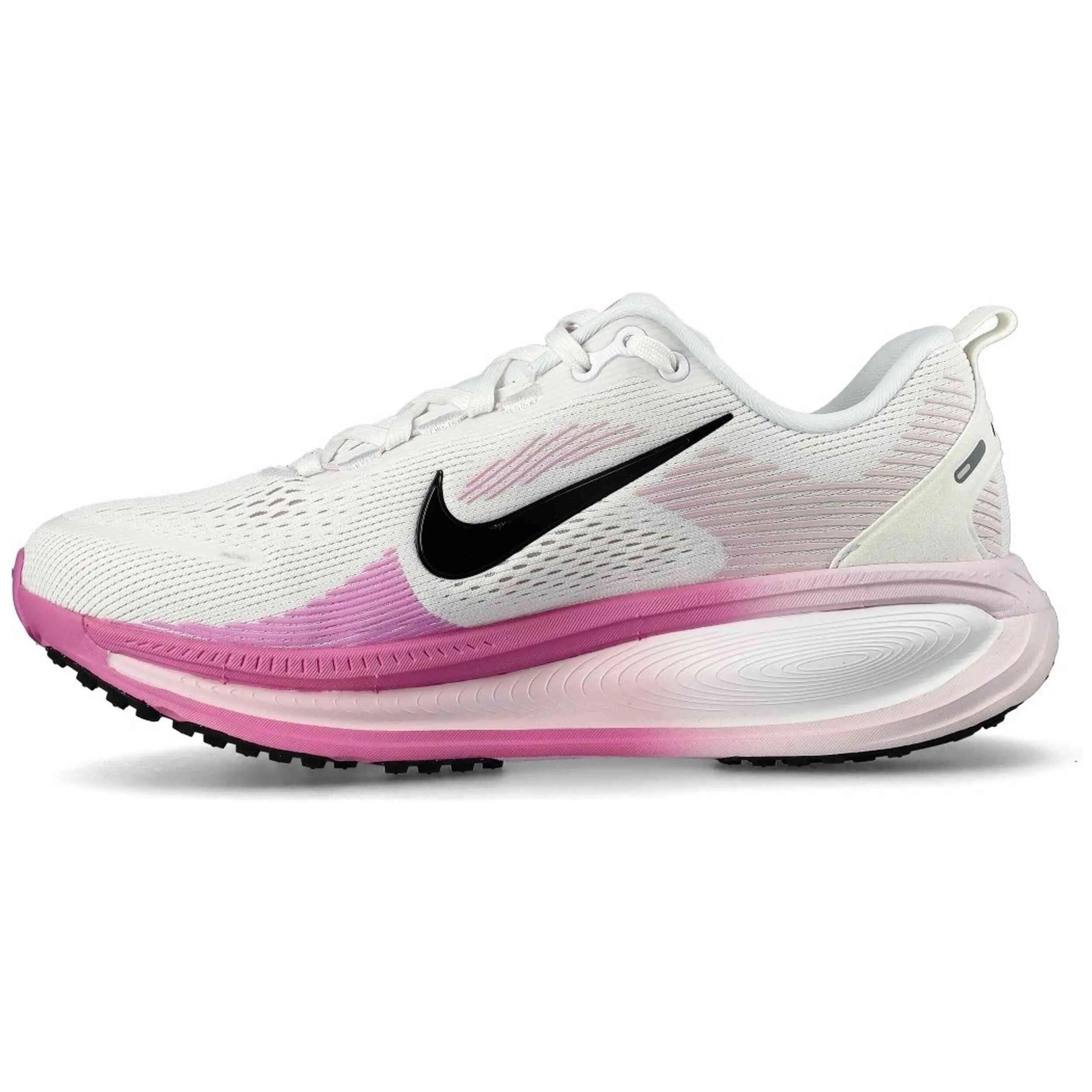 Zapatillas Nike modelo Vomero 18 para mujer 3/5