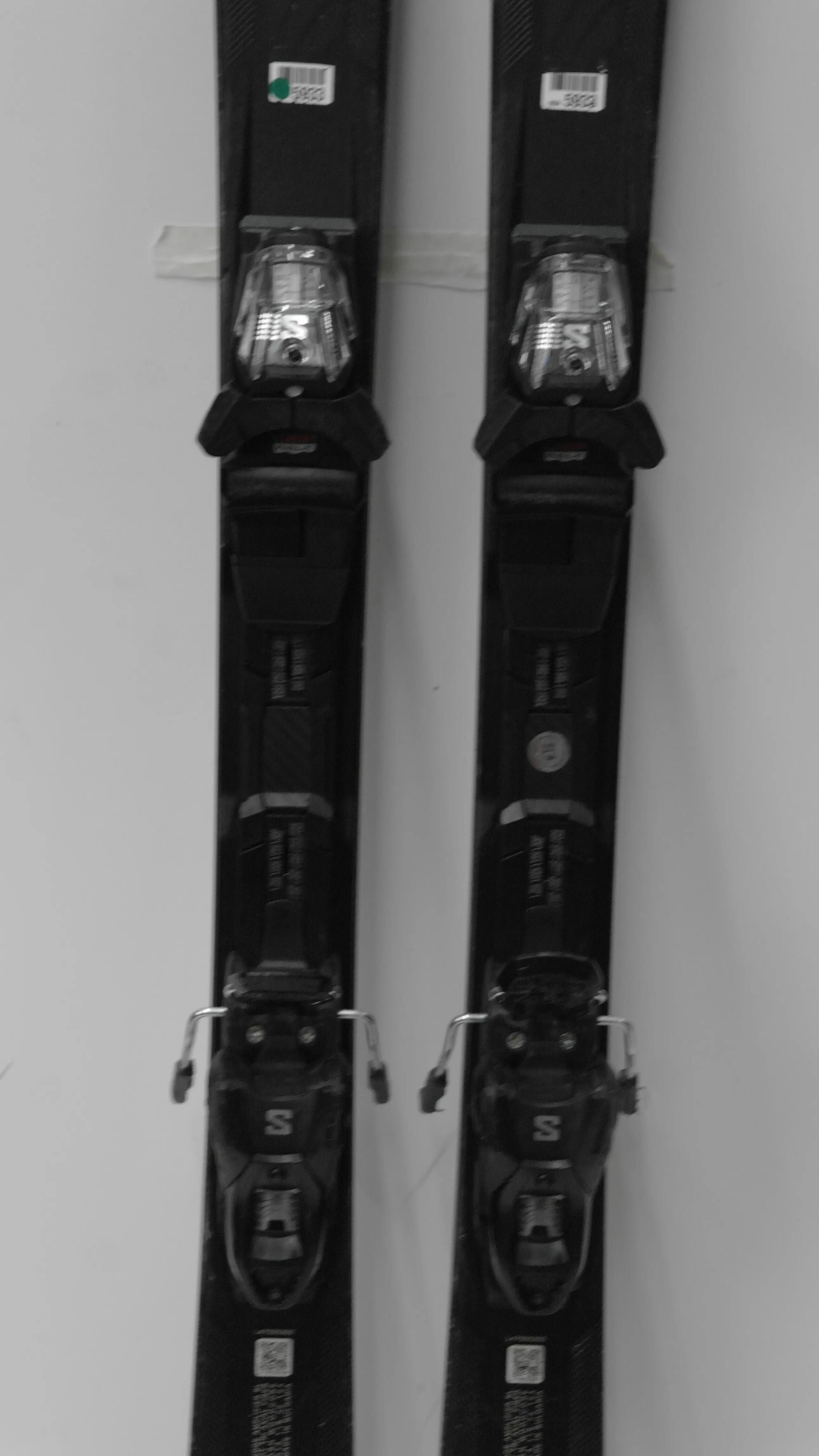 2ND Life - Sjezdové lyže Salomon S-Max N°8 3/4