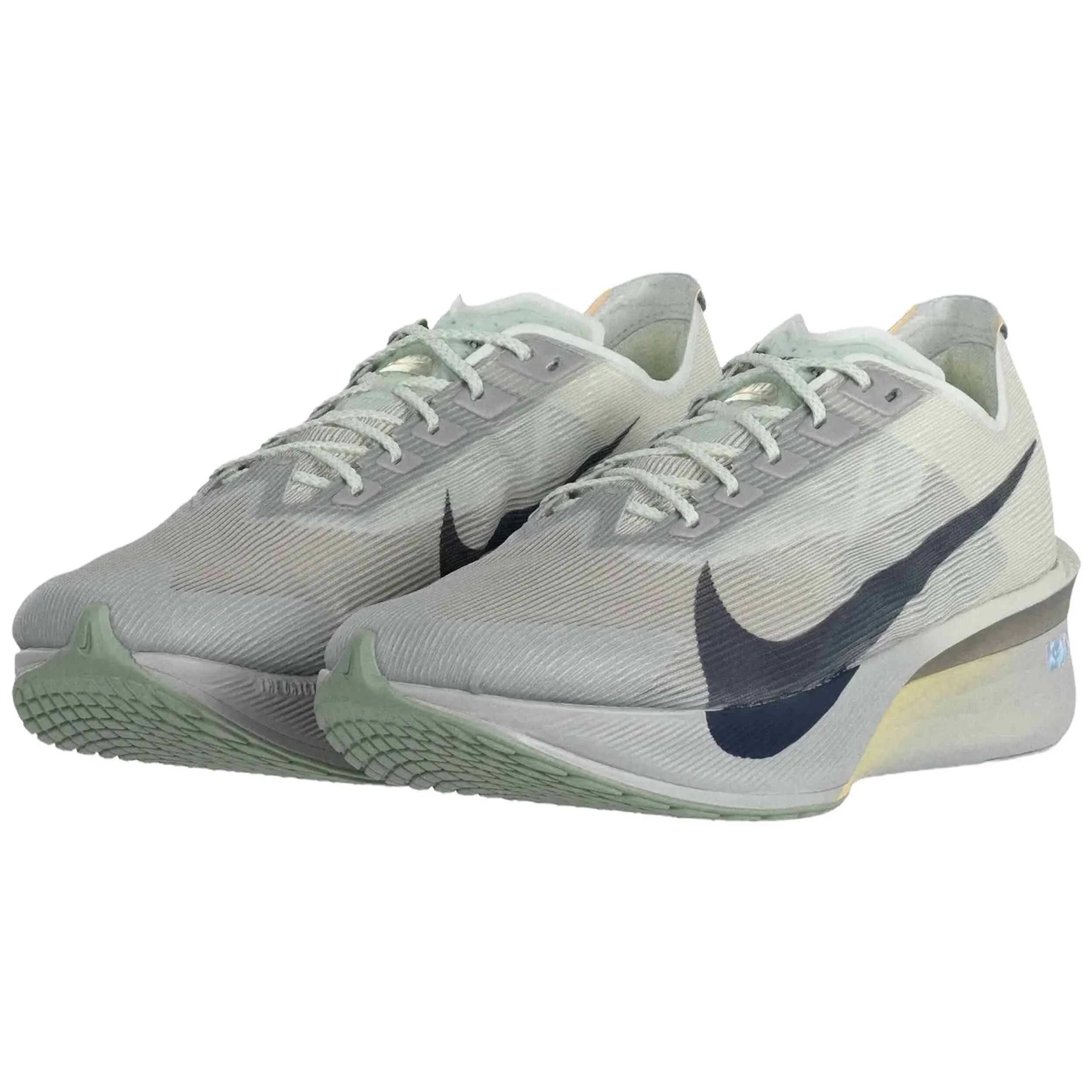 Zapatillas Nike modelo Vaporfly 4 "Spruce Aura/Grey Fog/Ice Peach/Da para hombre 2/4