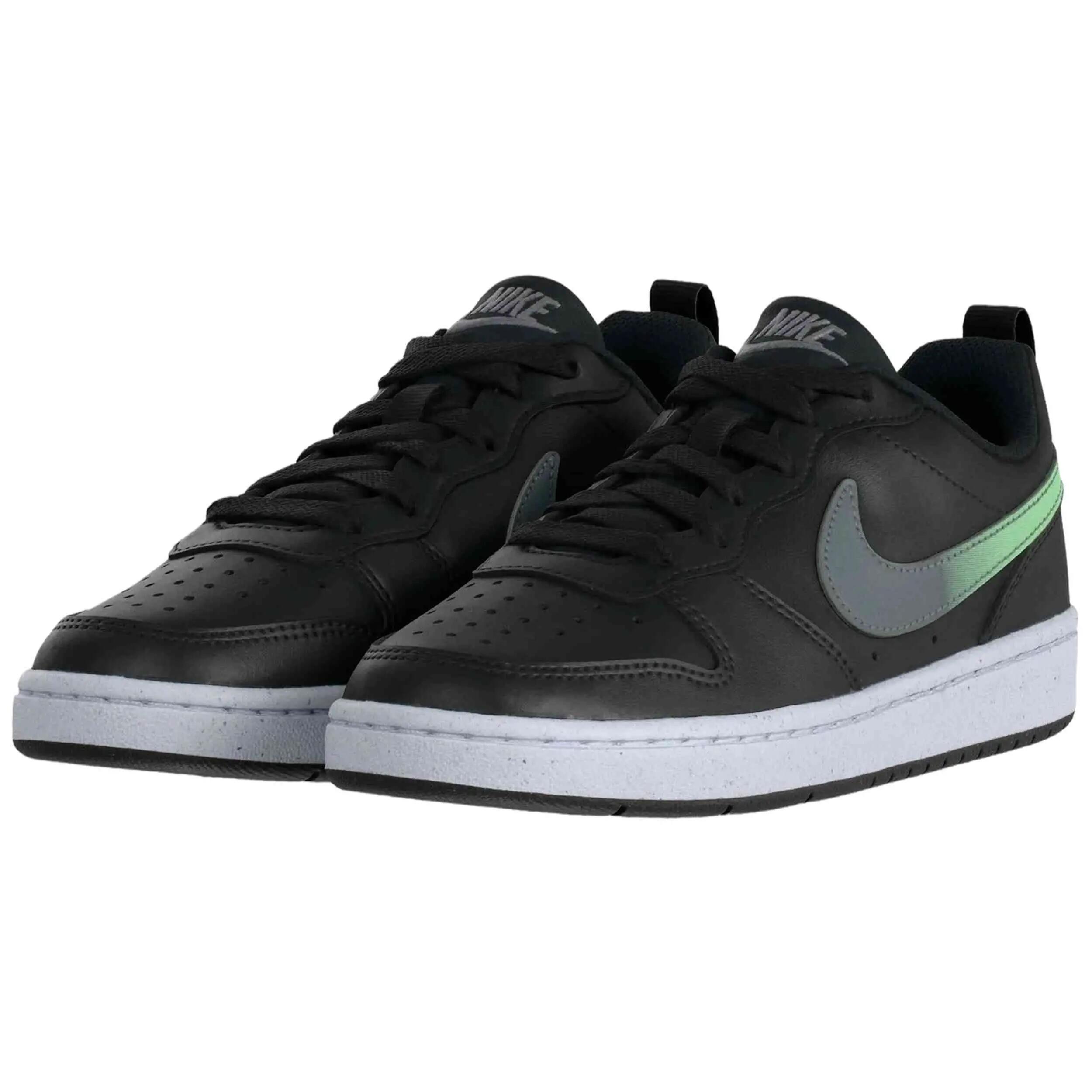Sapatilhas Nike modelo Court Vision Low "Black/Green" para crianças unissex 2/4