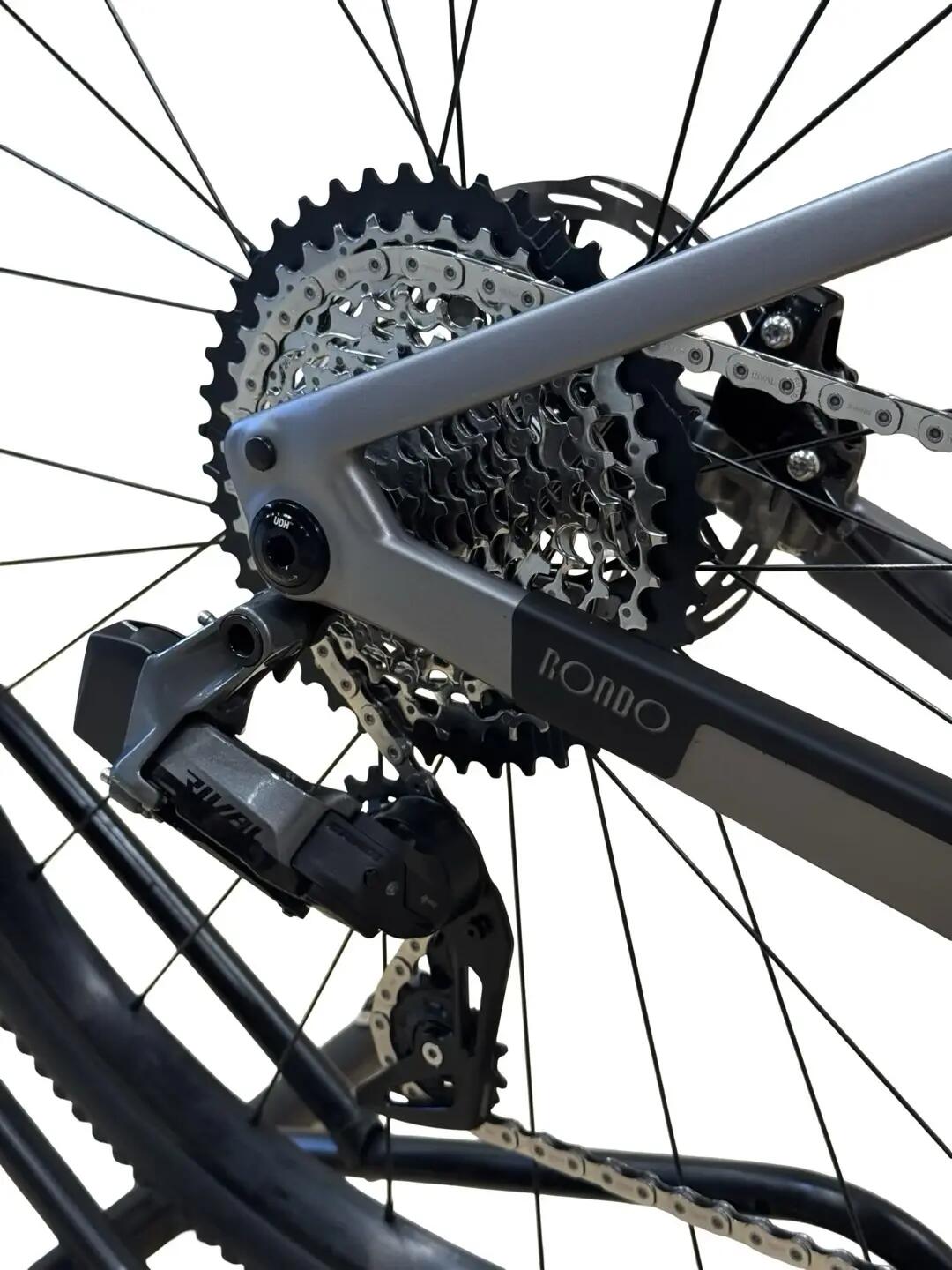 Segunda Vida - bicicletta gravel Rondo Ruut CF1 G2 Sram Rival AXS - Como nuevo 11/12