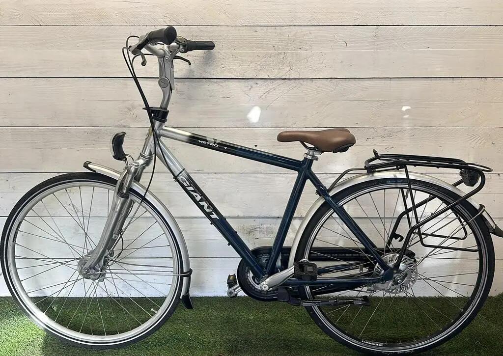 Bicicletta usata Giant Metro CS1 4/4