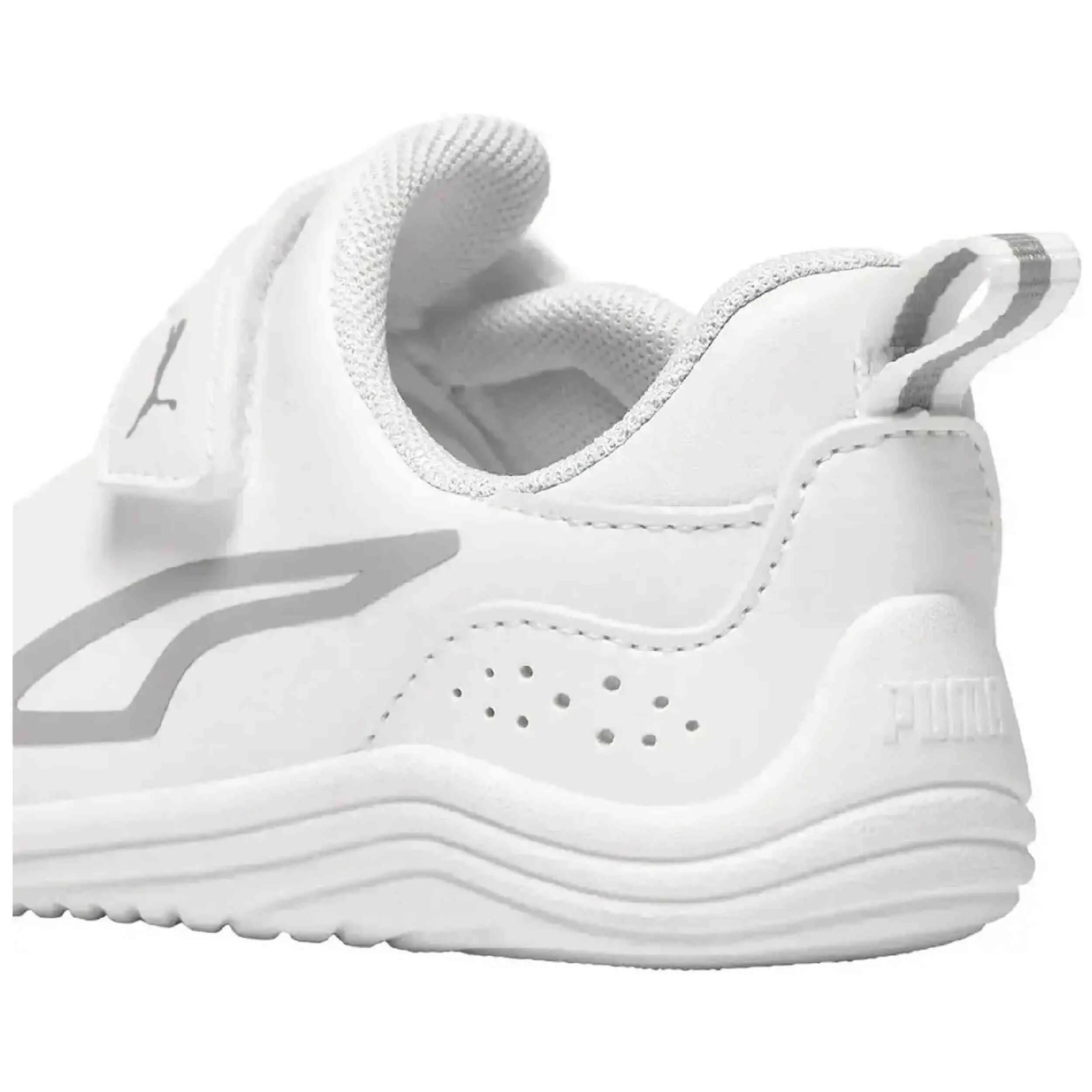 Baskets Puma modèle 402848-08 pour bébé 2/3