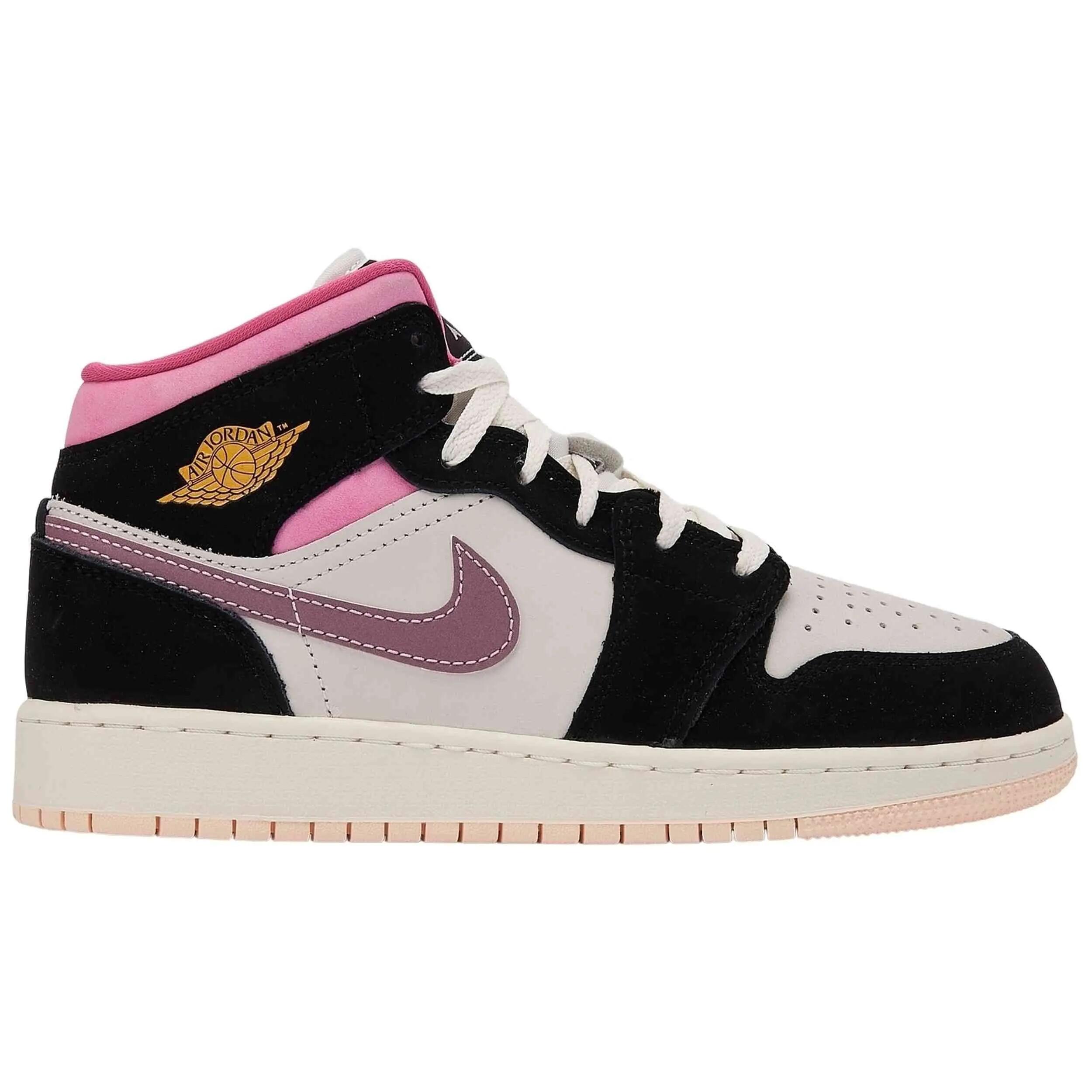 NIKE picture