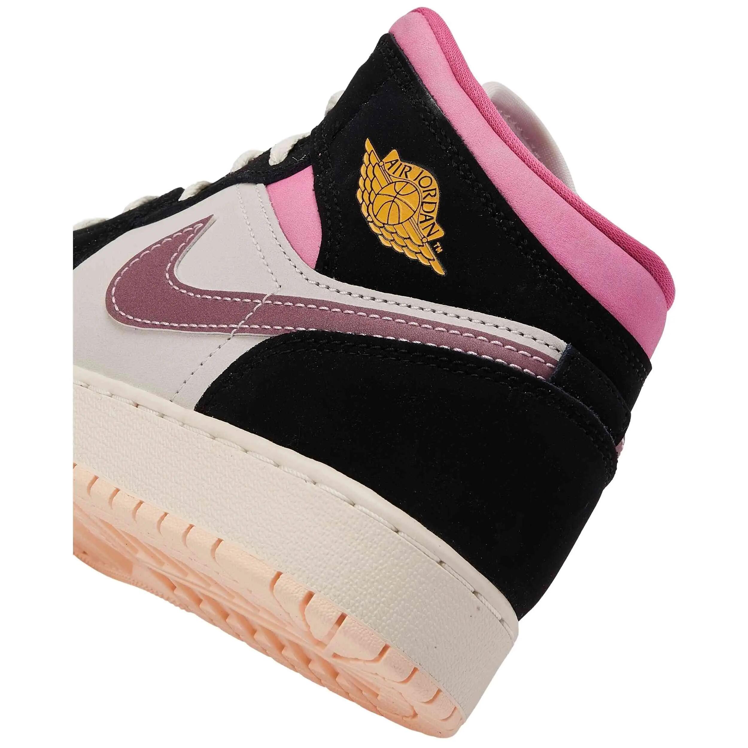 Sapatilhas Nike modelo Air Jordan 1 Mid SE para crianças unissex 5/5