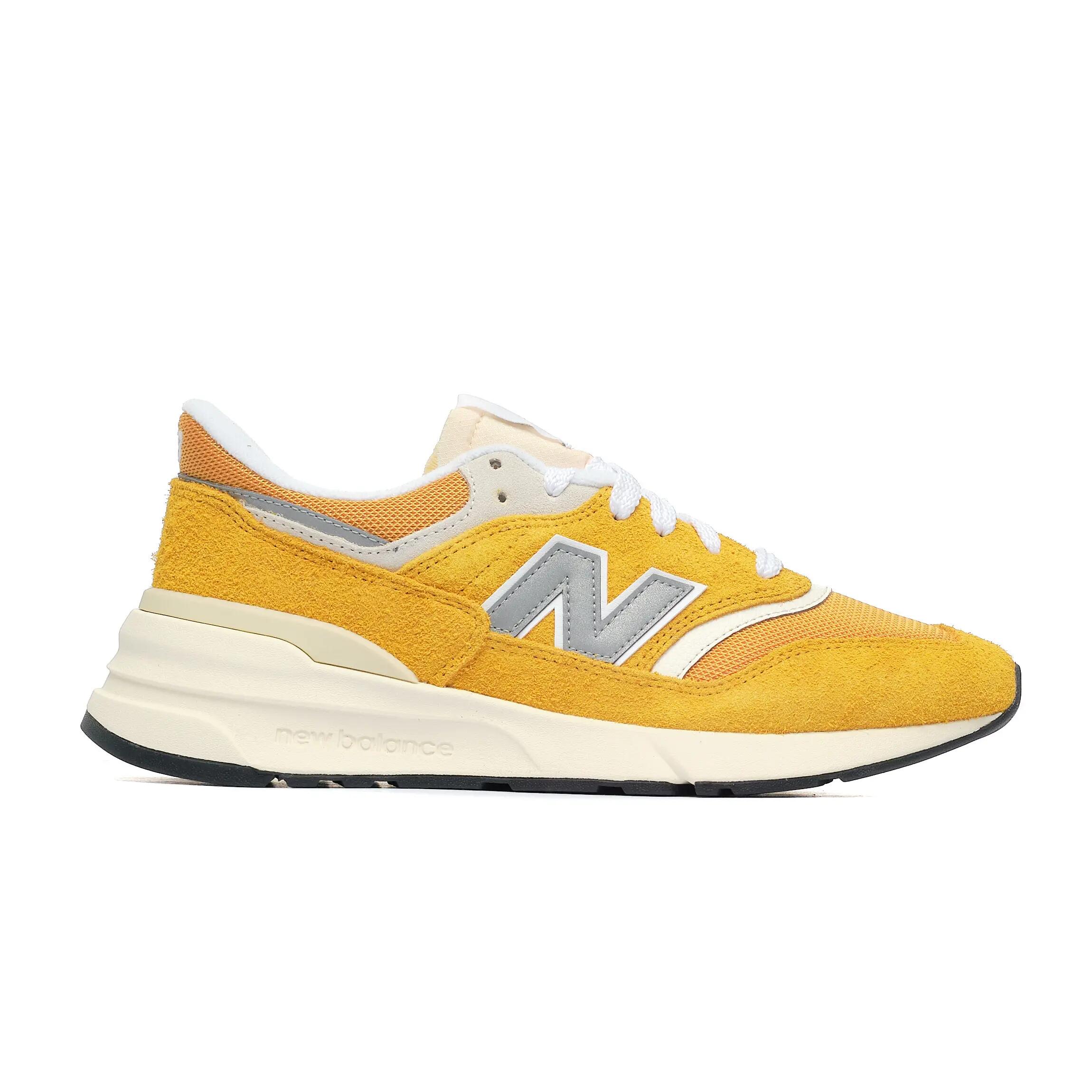 NEW BALANCE picture
