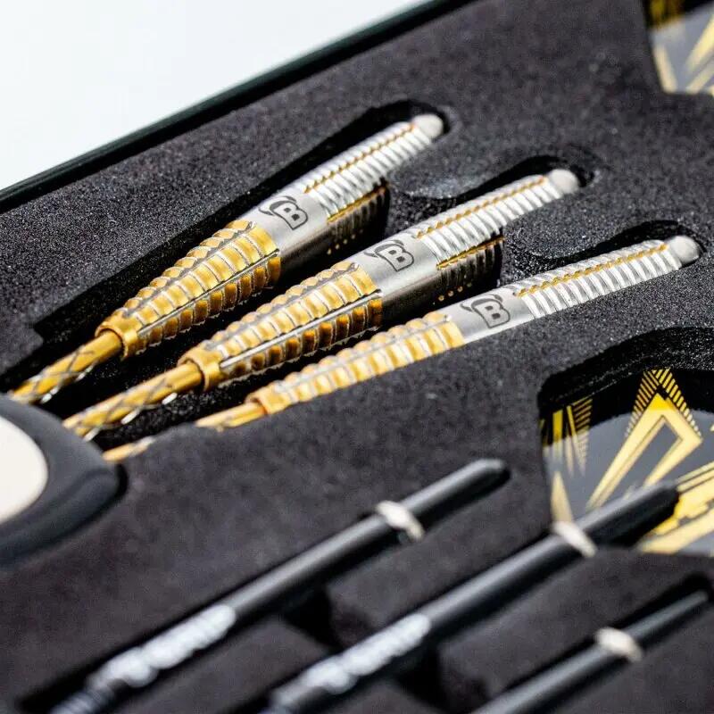 BULL'S Stinger Steel Dart 25g 3/6