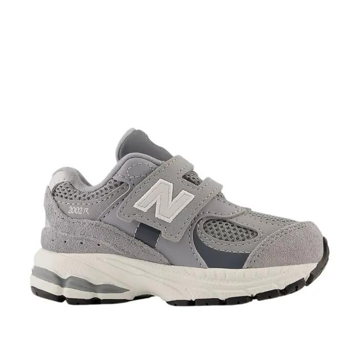 NEW BALANCE picture
