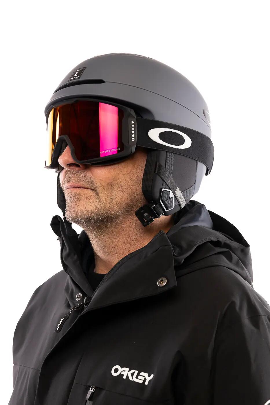 OAKLEY picture