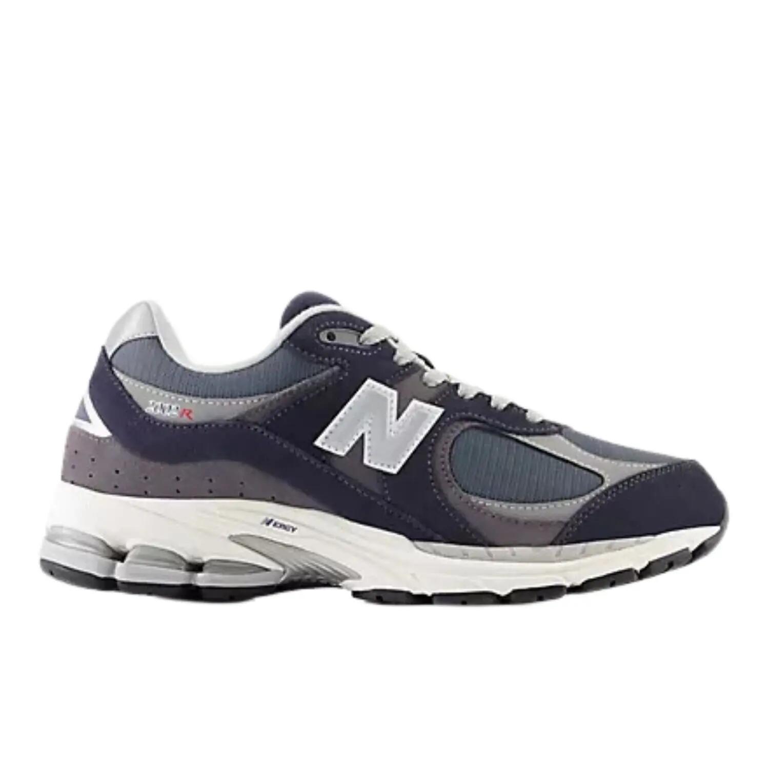 NEW BALANCE picture