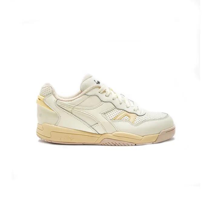 DIADORA picture