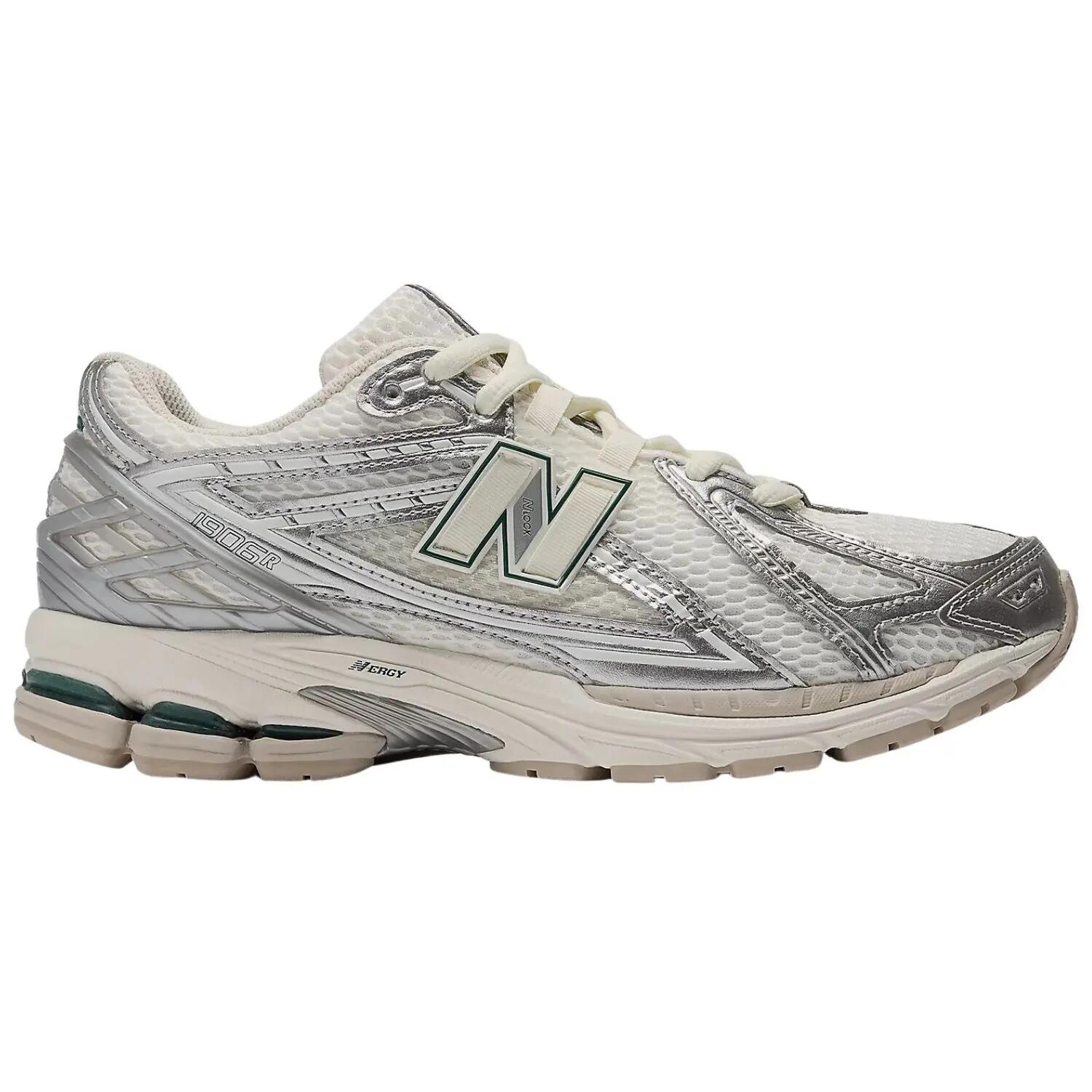 NEW BALANCE picture