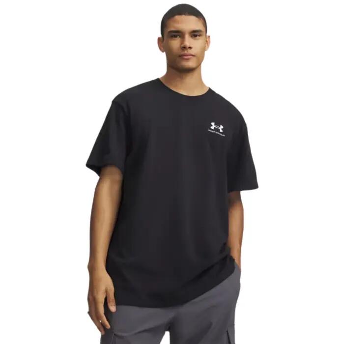 UNDER ARMOUR picture