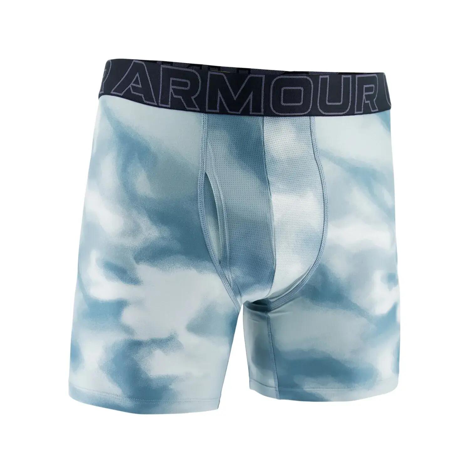 UNDER ARMOUR picture