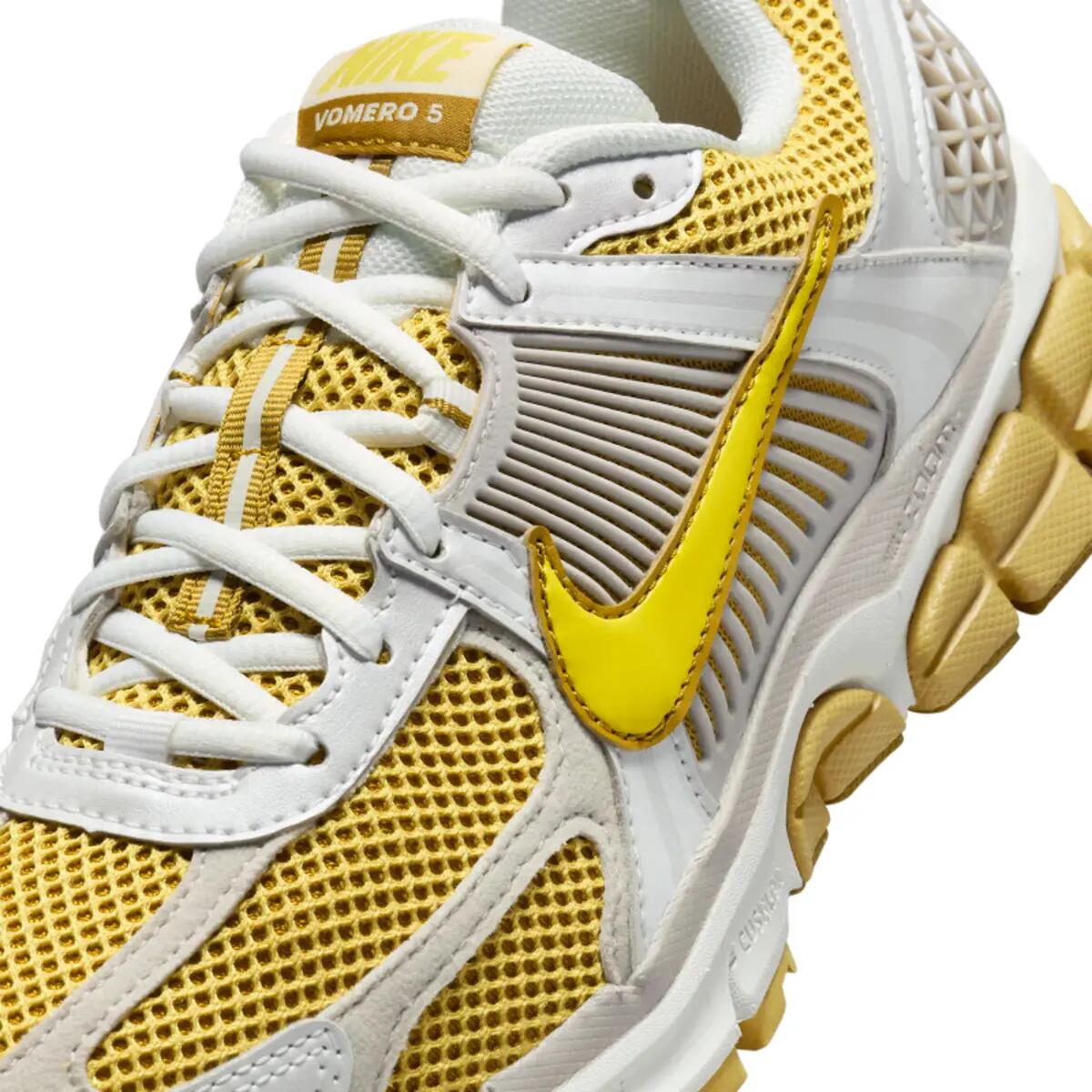 Shoes  Zoom Vomero 5 Bronzine 6/6