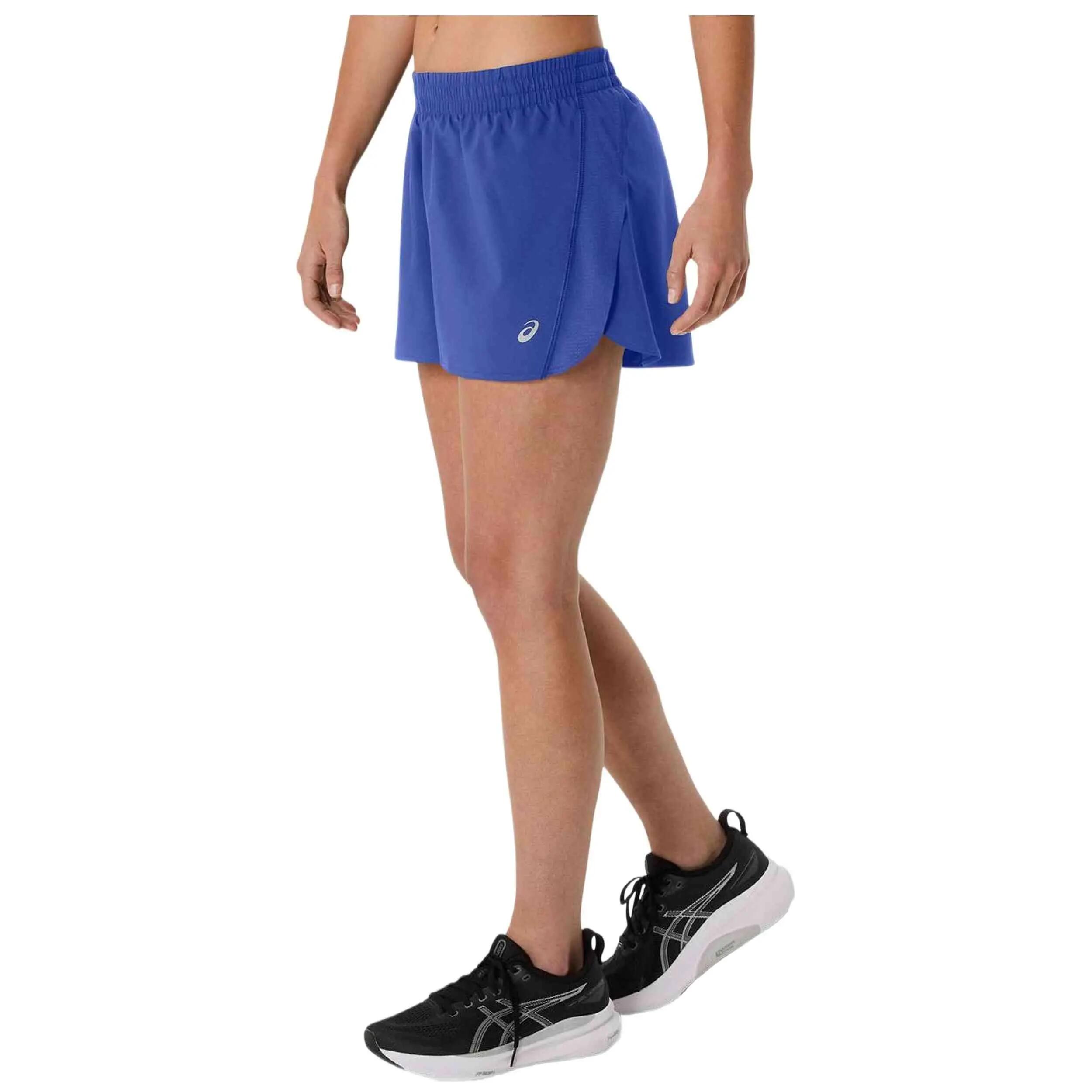 Korte broek Asics model Pantalón corto ASICS Core Split azul violet voor vrouwen 2/5