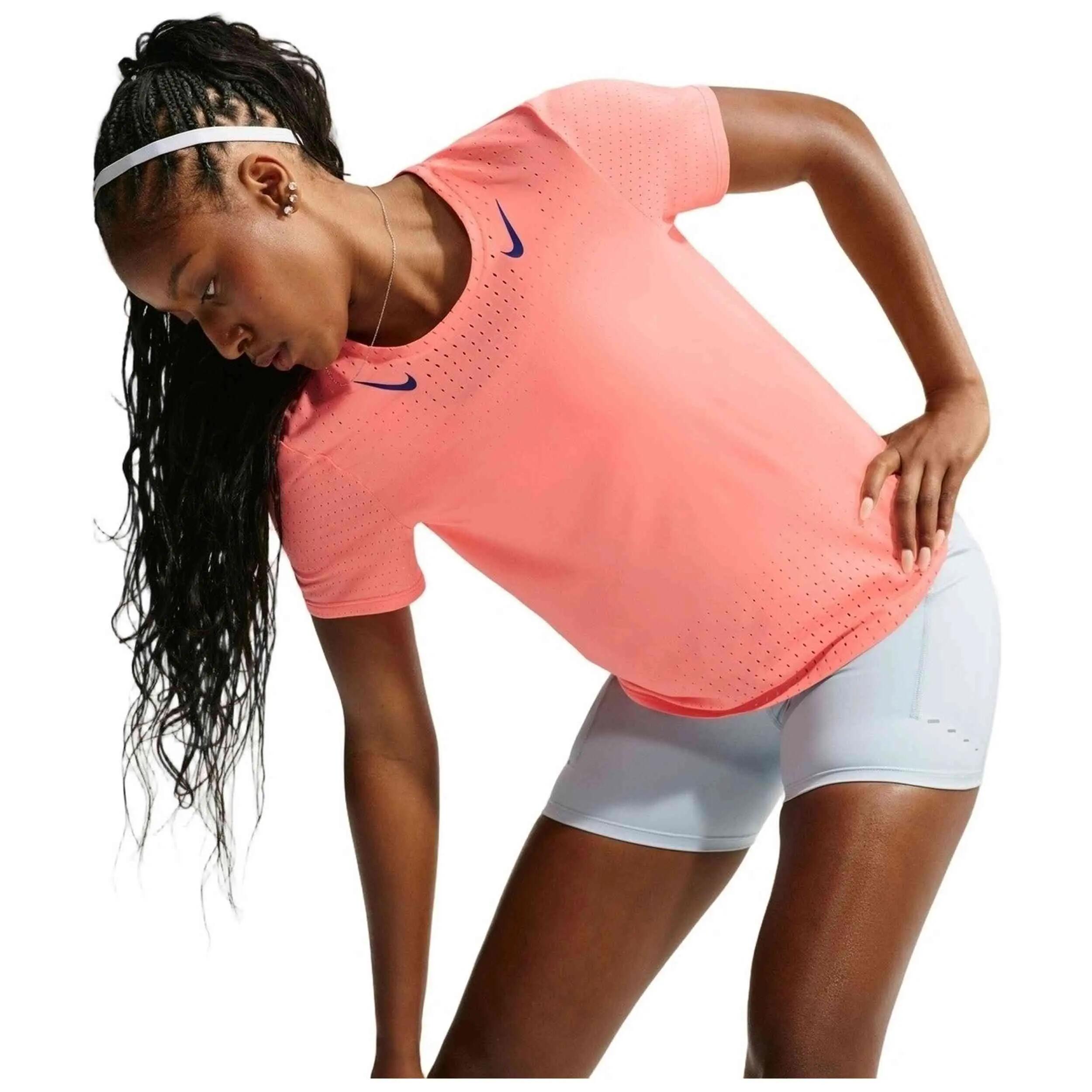 T-shirt met korte mouwen Nike model IM7567-605 voor vrouwen 5/5