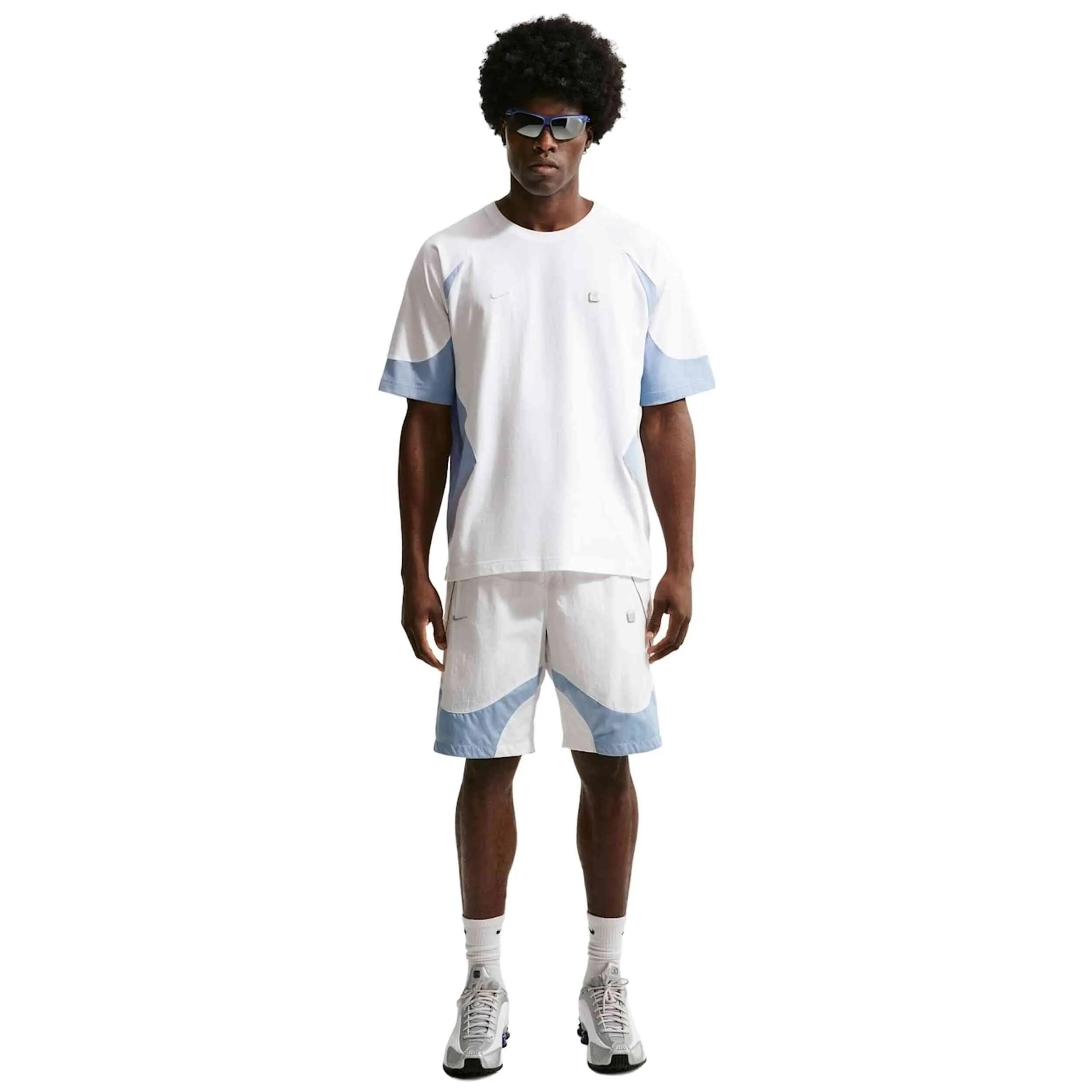 NIKE picture