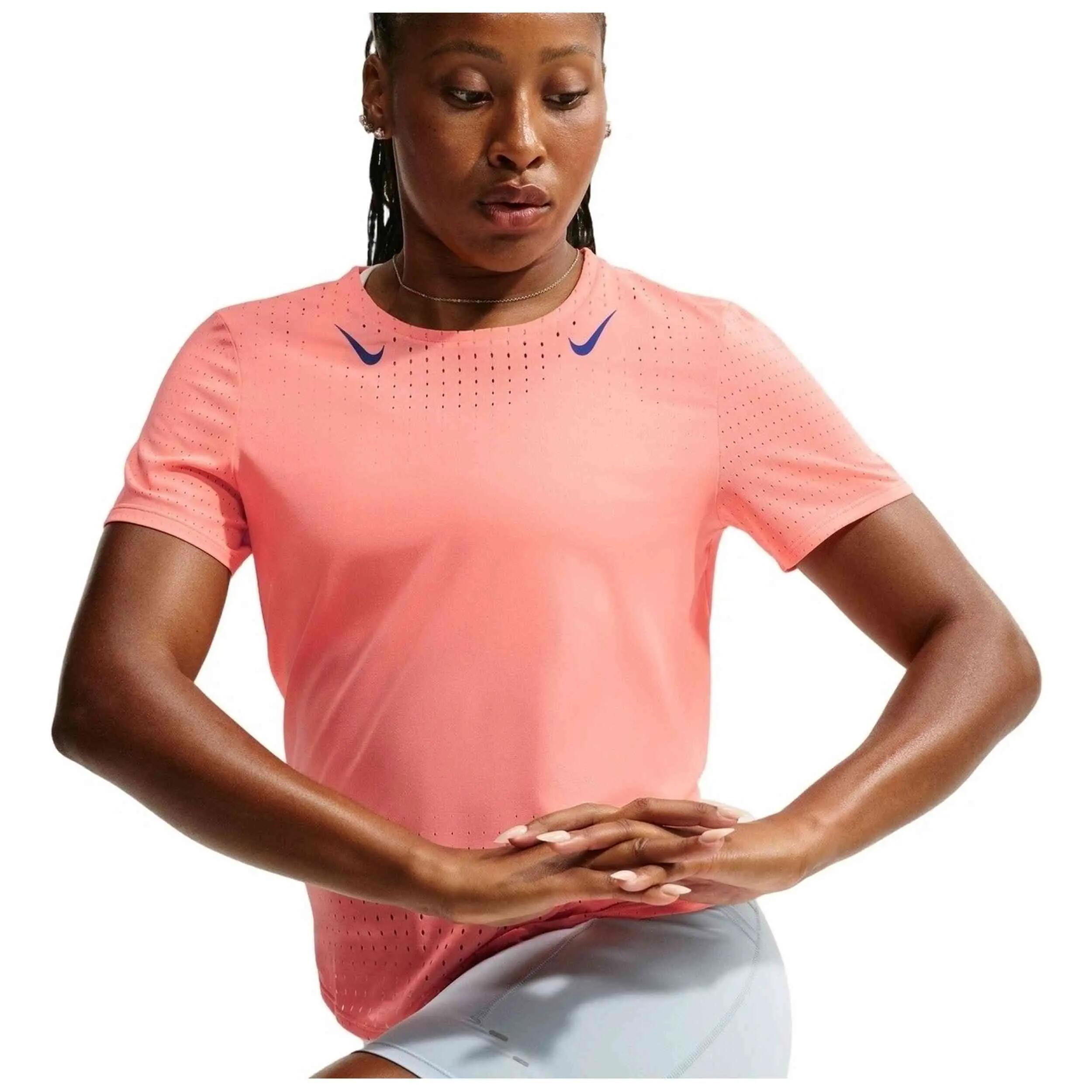 T-shirt met korte mouwen Nike model IM7567-605 voor vrouwen 3/5