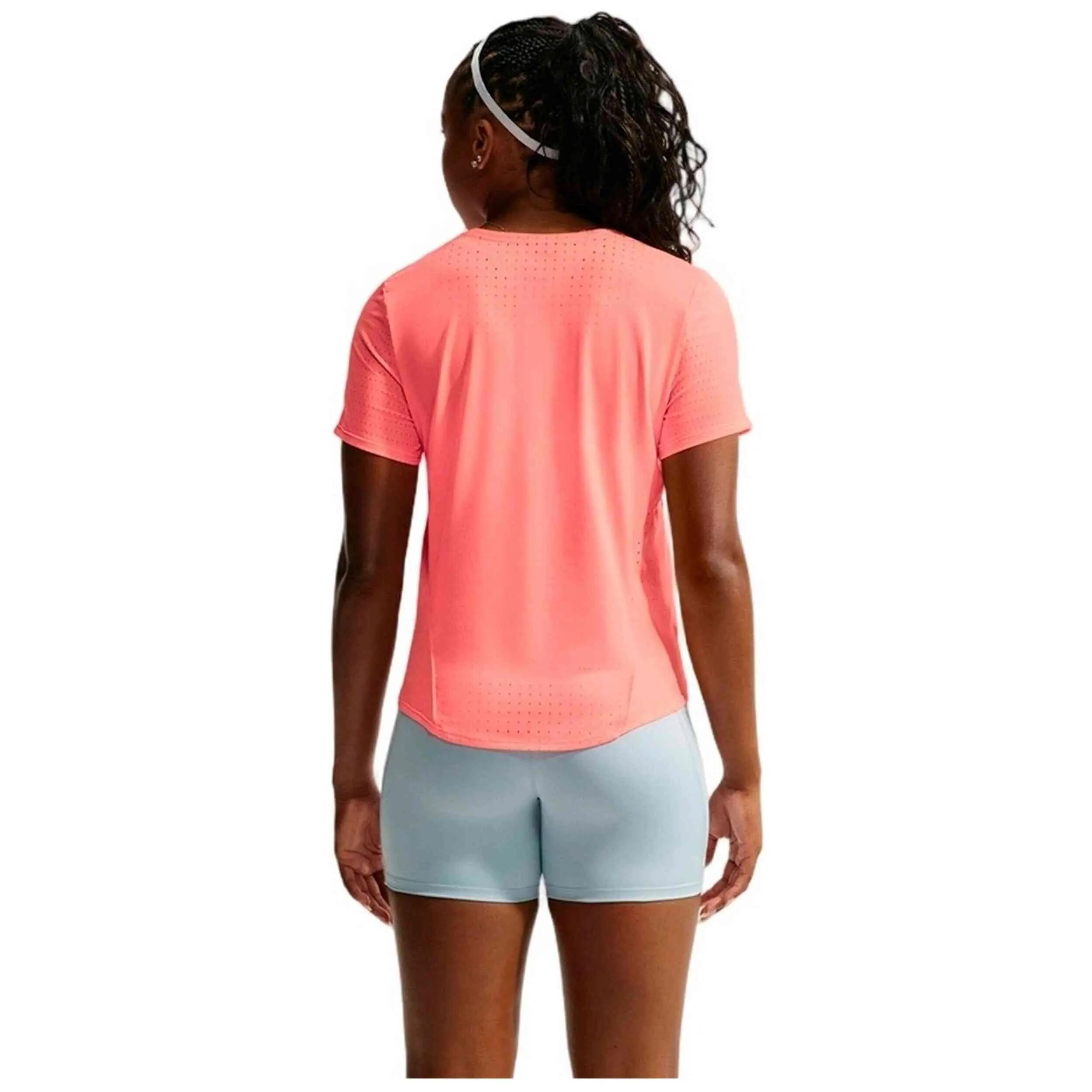T-shirt met korte mouwen Nike model IM7567-605 voor vrouwen 2/5