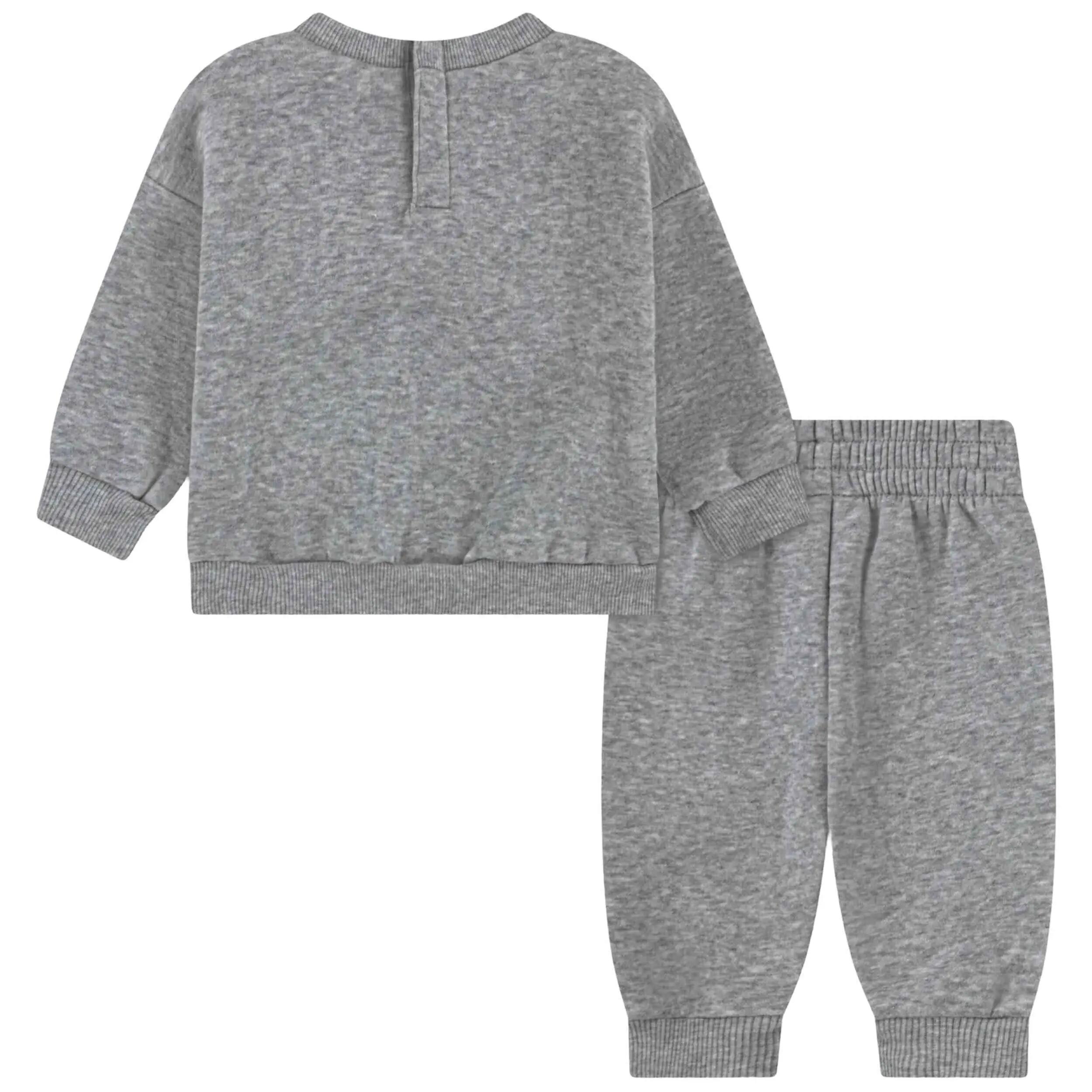 Trainingspak set Nike model Essential Fleece "Dark Grey Heat voor unisex jongens 4/5