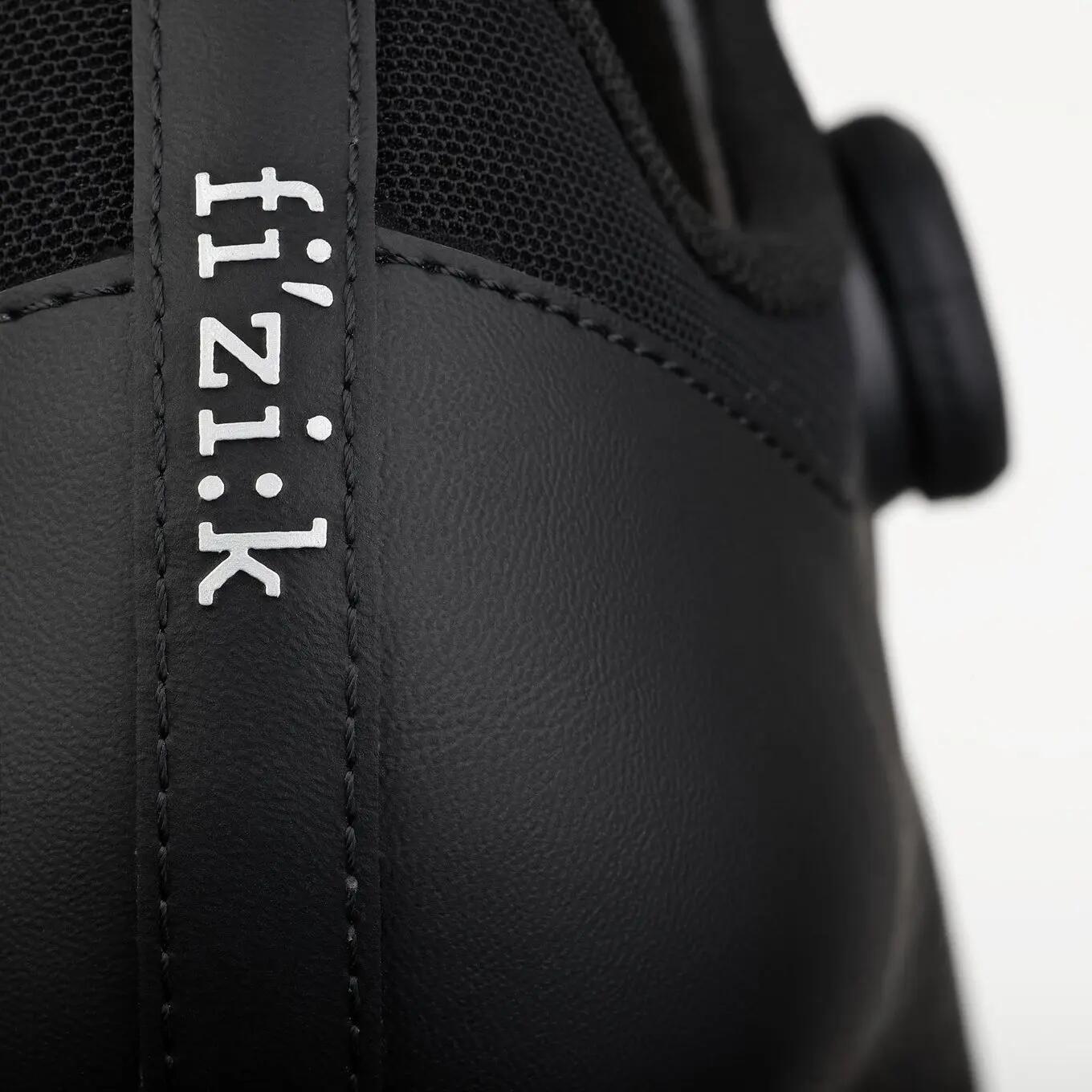 Zapatillas de carretera Fizik Vento Omna Wide, negras 6/7
