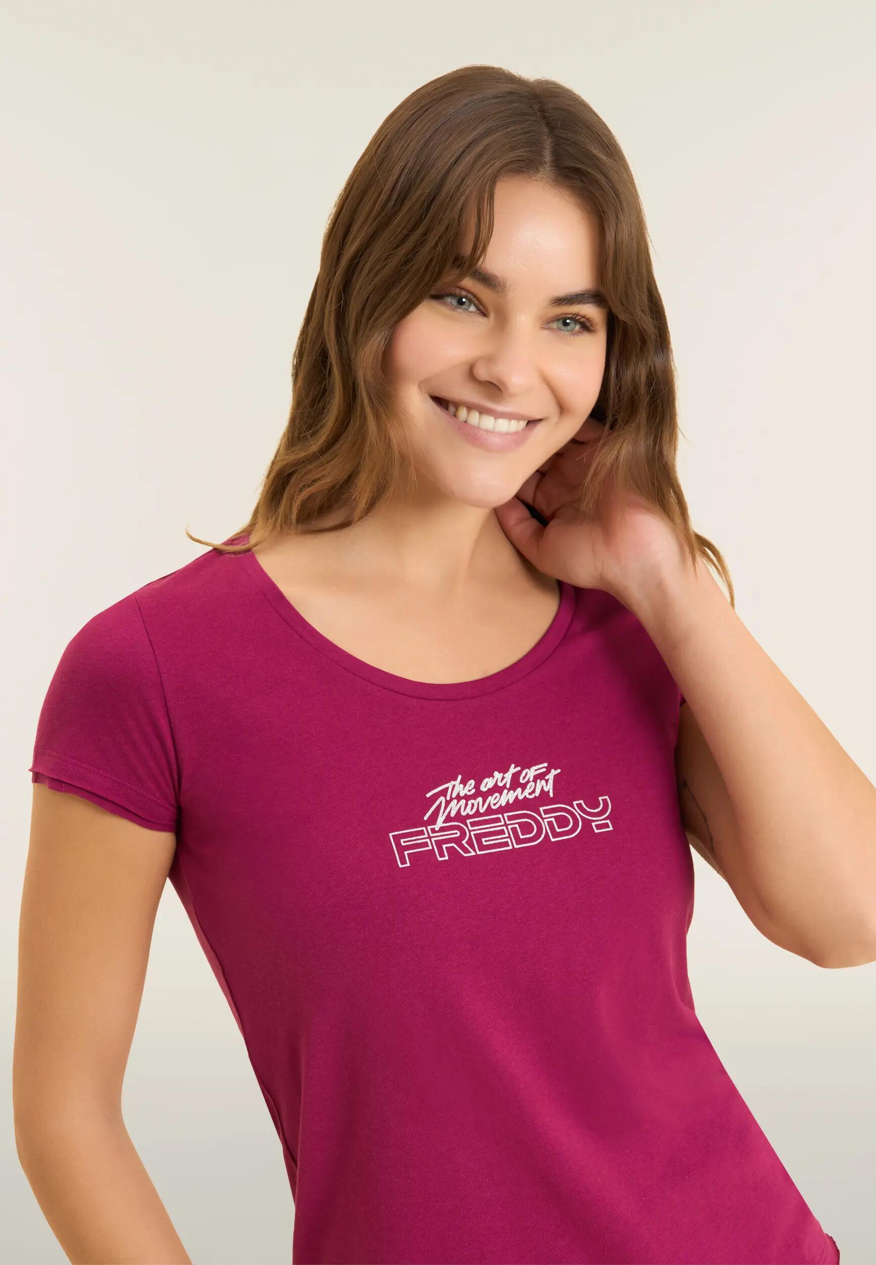 Set met T-shirt en broek “The Art of Movement” 8/8