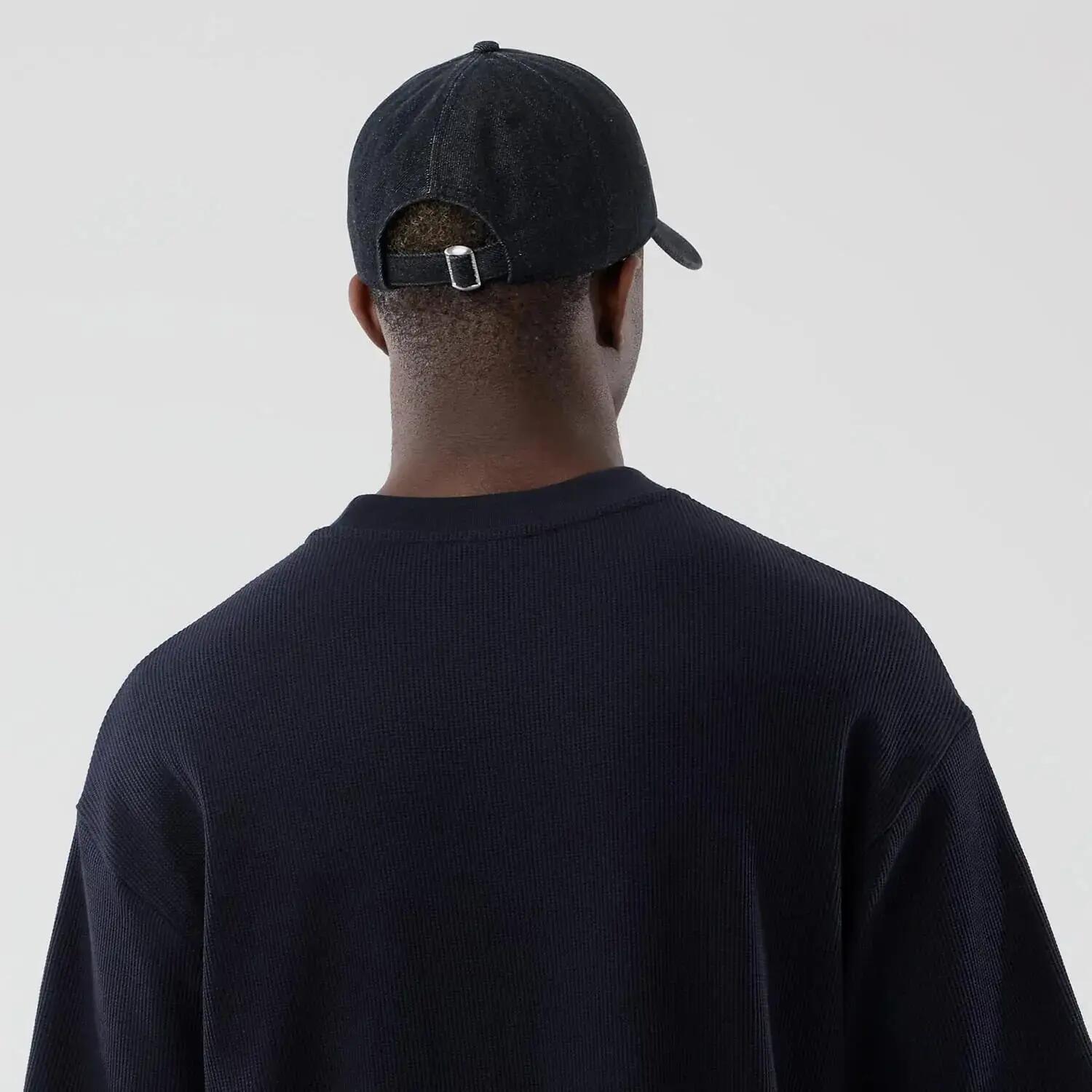 T-shirt goffrato New Era 5/6