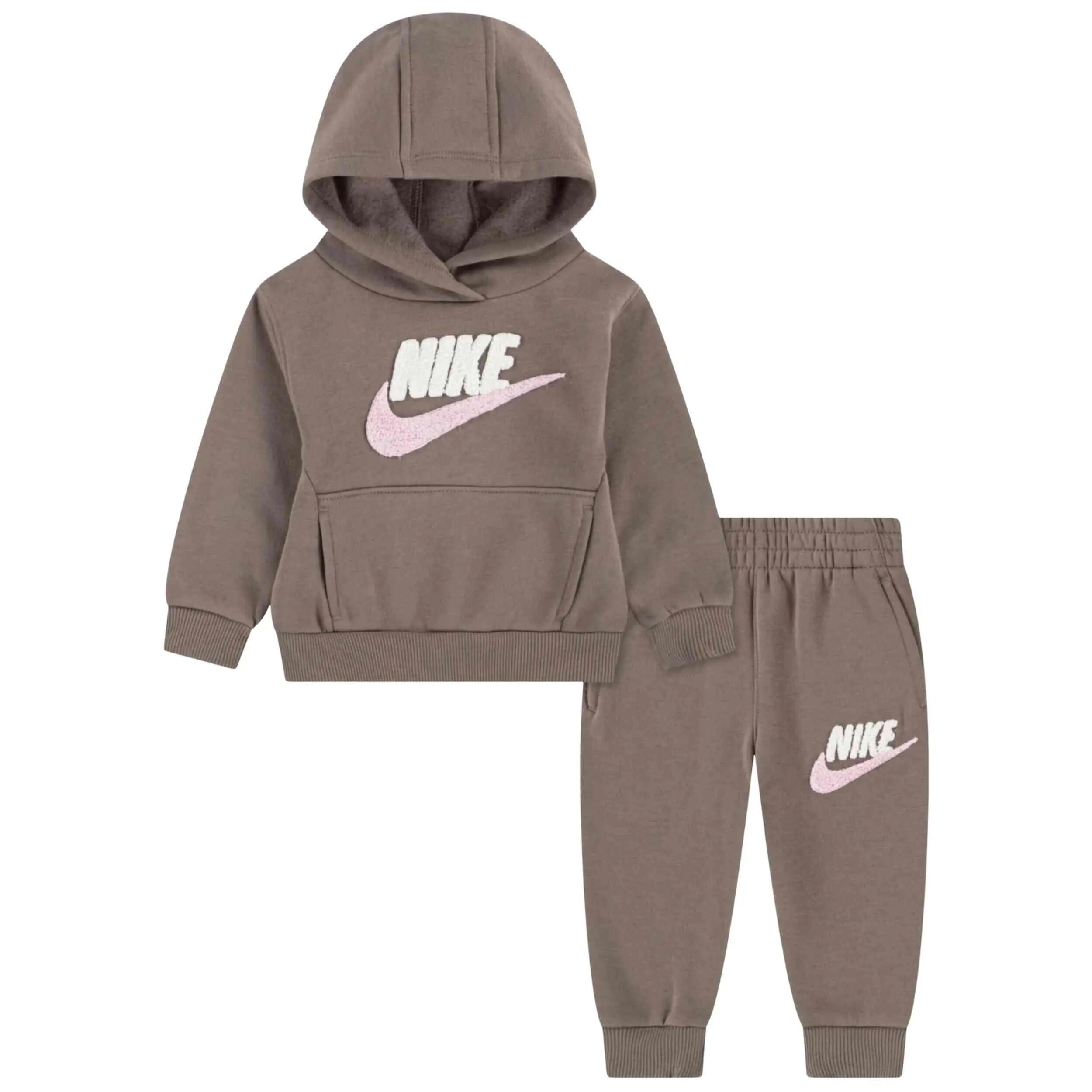 NIKE picture