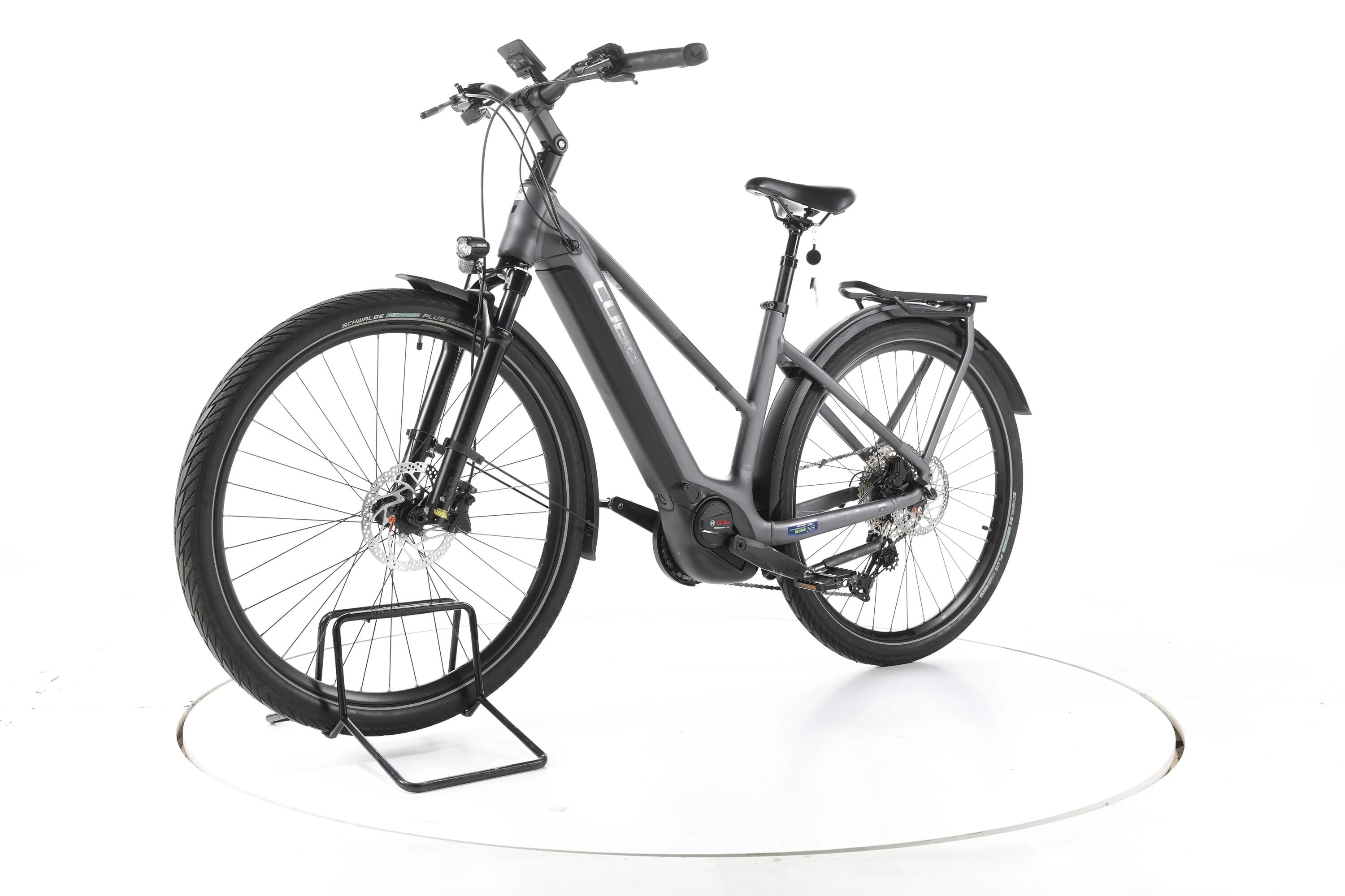 Segunda vida - Cube Touring Hybrid EXC Trekking E-Bike - Bom Estado 5/7