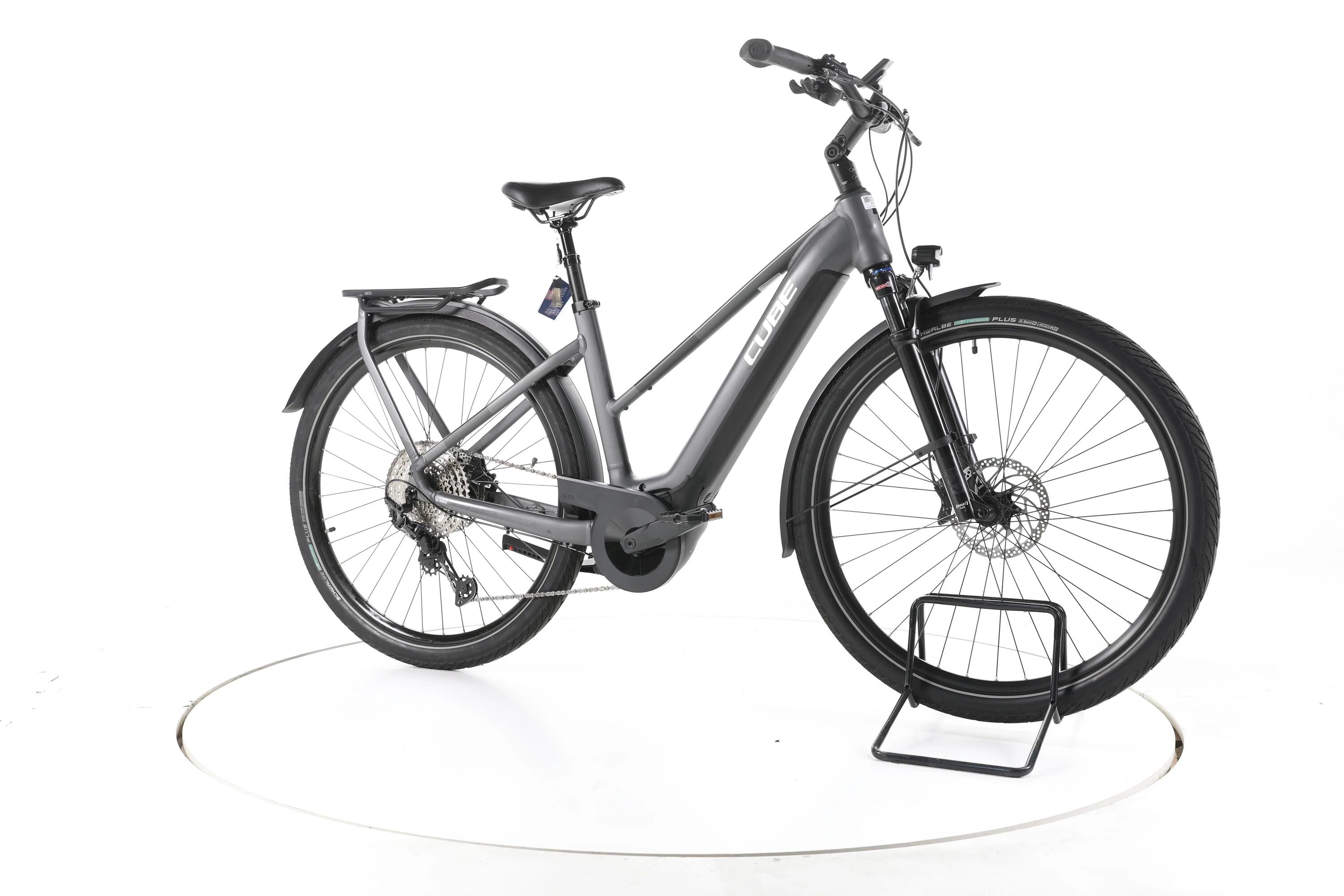 Segunda vida - Cube Touring Hybrid EXC Trekking E-Bike - Bom Estado 2/7