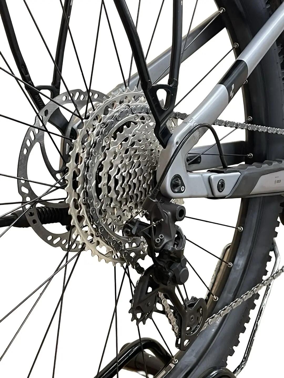 Segunda vida - Bicicletas E-montanha Cube Stereo Hybrid 120 Race - Como novo 15/15