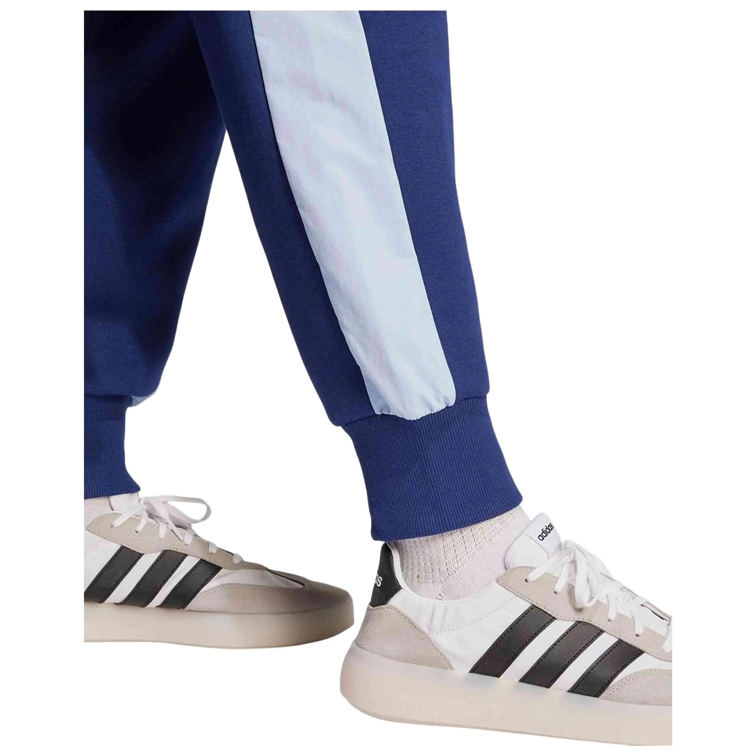 Calças de fato de treino Adidas modelo JD8063 para homem 4/5