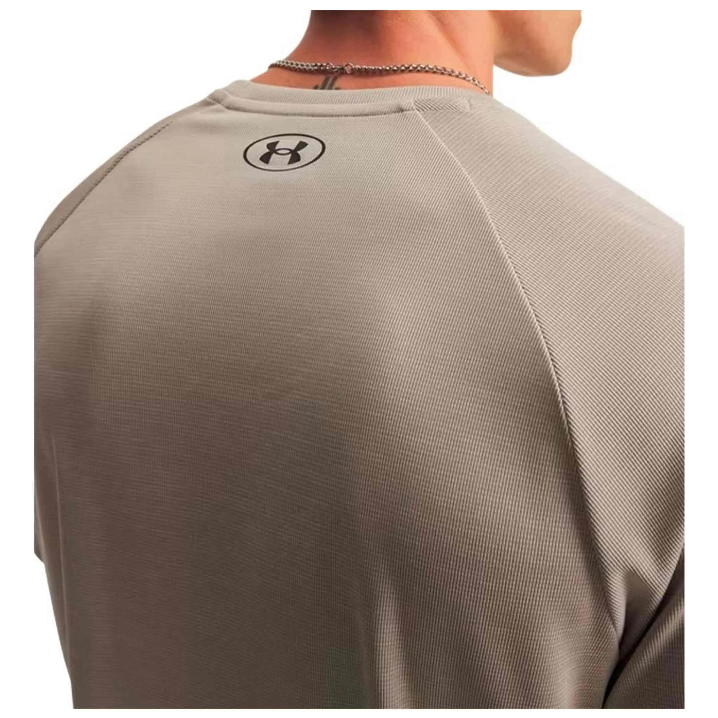 T-shirt Under Armour modèle UA Tech Textured "Marron" pour homme 4/4
