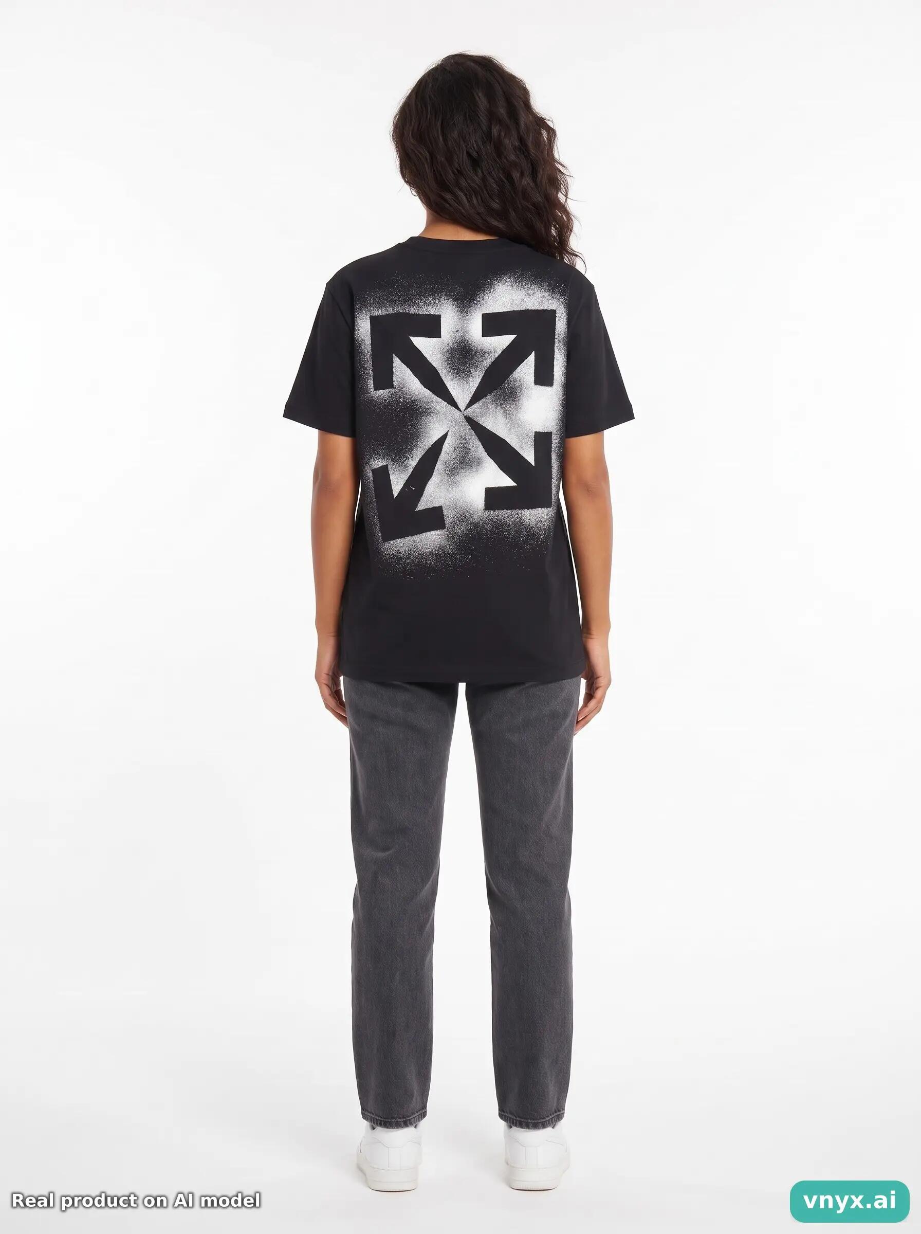Second Life - Off-White T-Shirt in Black size W22 4/5